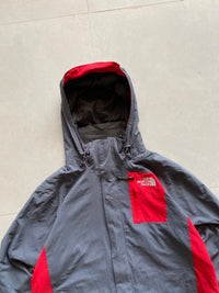 THE NORTH FACE HOODED HYVENT JACKET - M