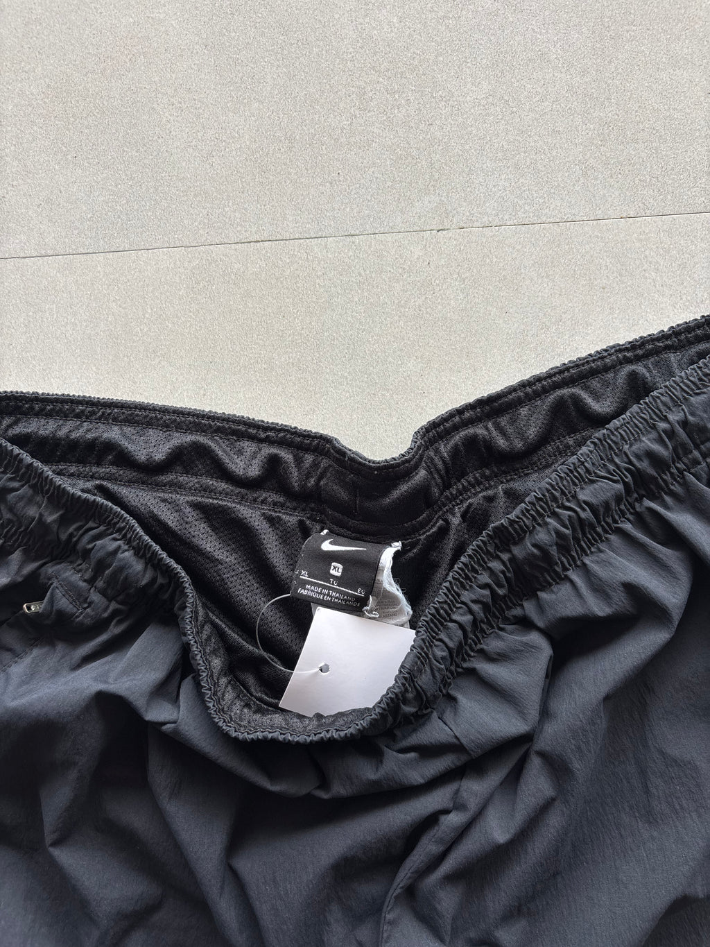 NIKE LIVERPOOL SHORTS - XL