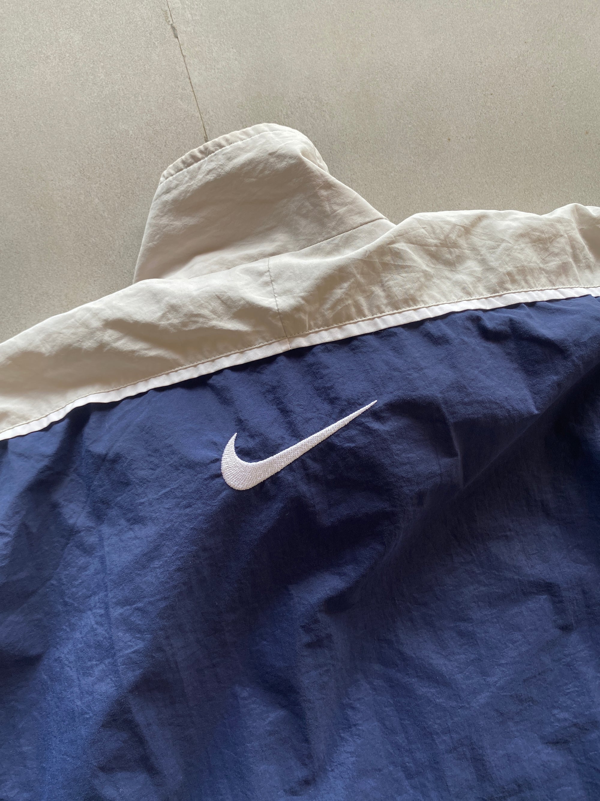 VINTAGE NIKE JACKET - XL