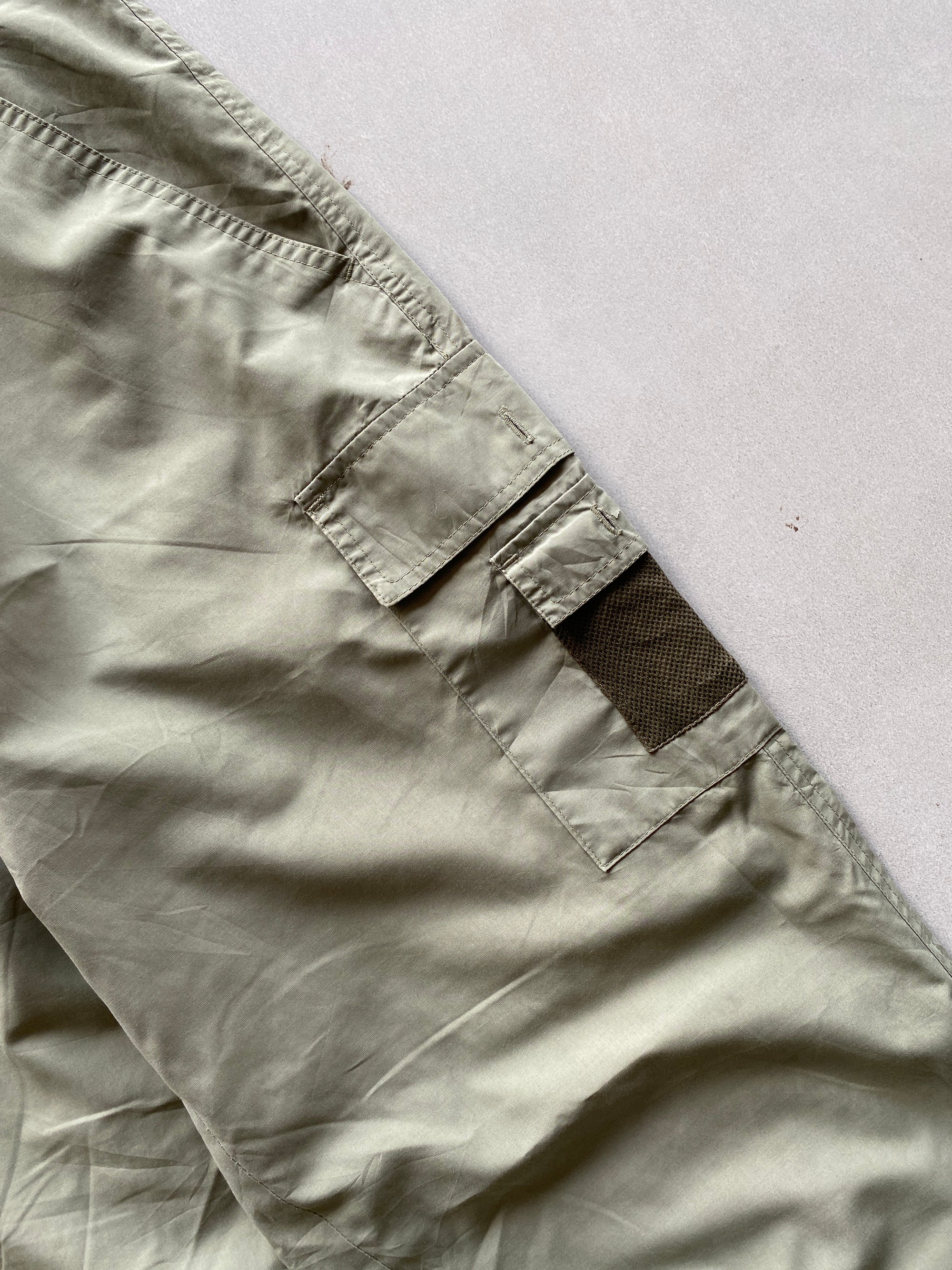 NOMAD BAGGY CONVERTIBLE CARGO PANT - M