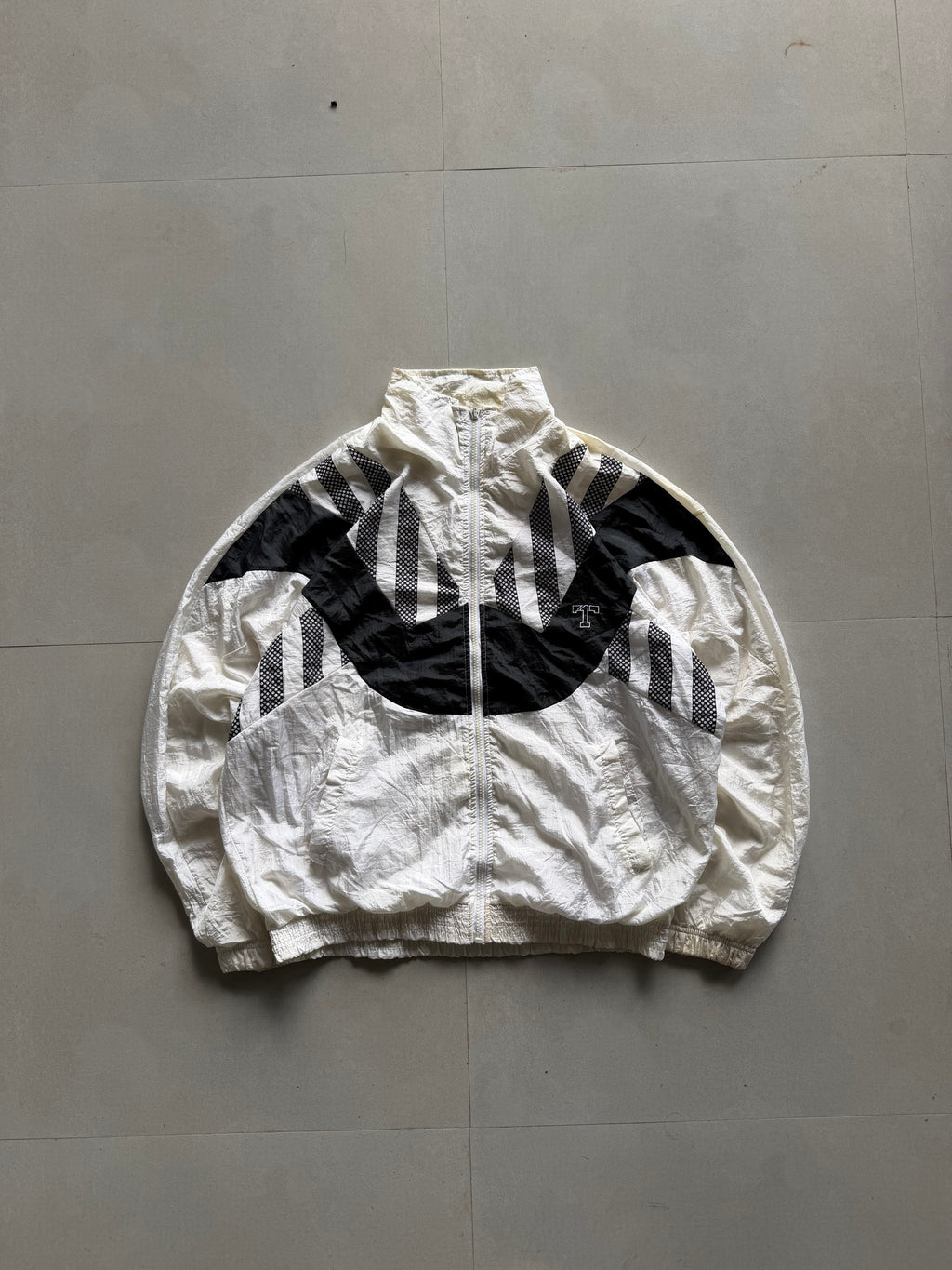 VINTAGE STYLE JACKET -  L