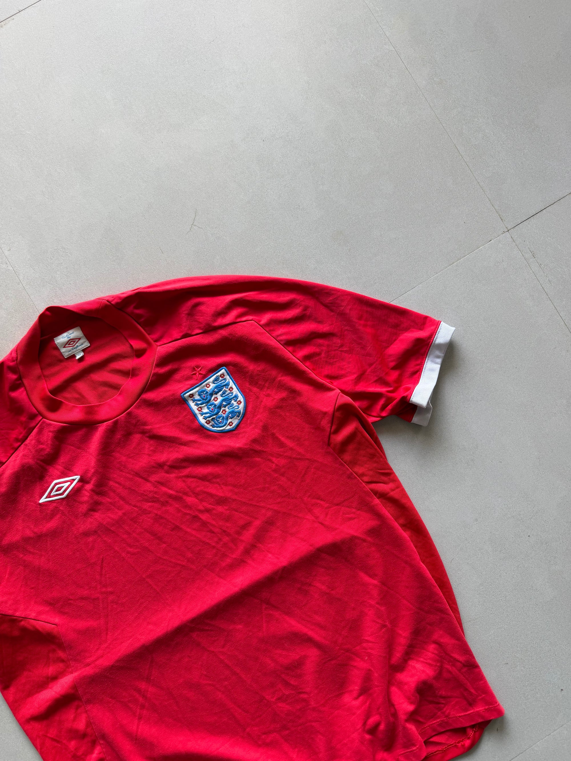 2010 UMBRO ENGLAND JERSEY - XL
