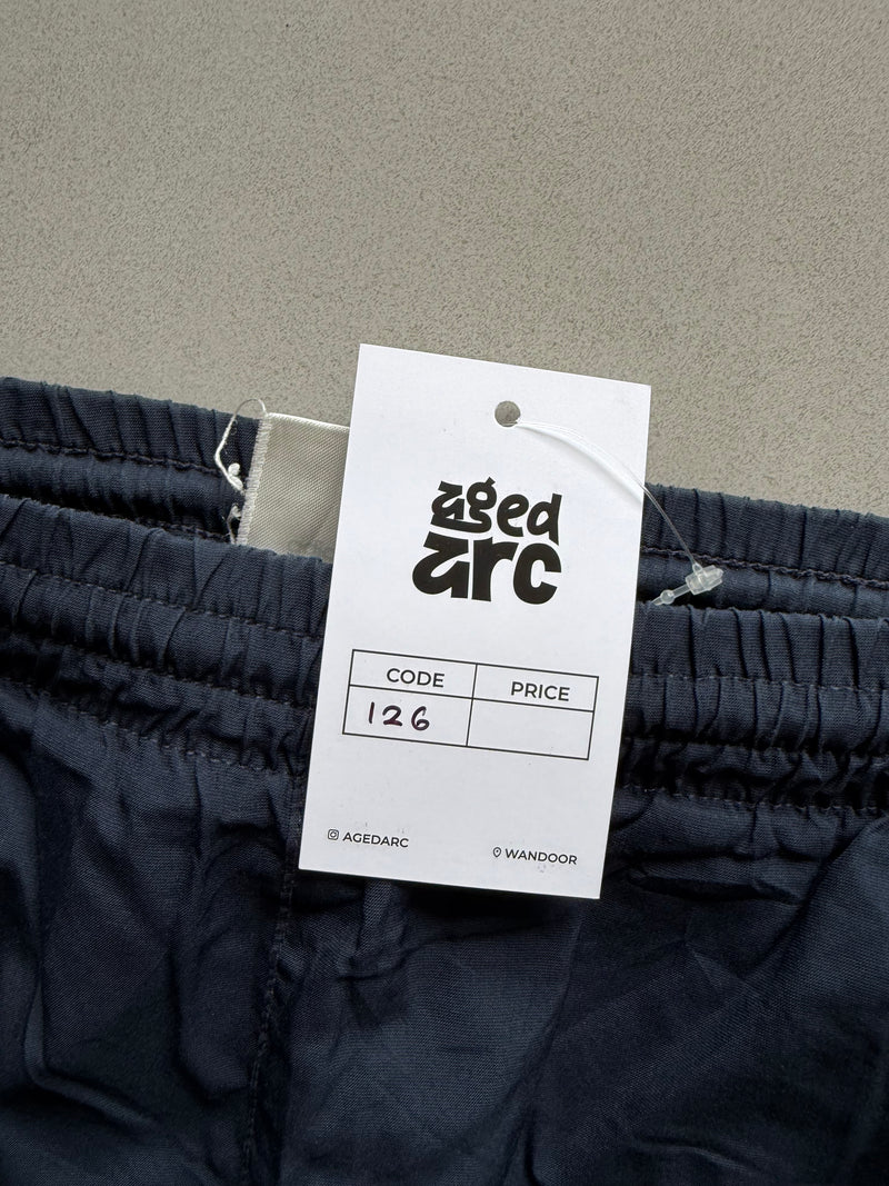 ADIDAS STRIPED TRACK PANT126 - L