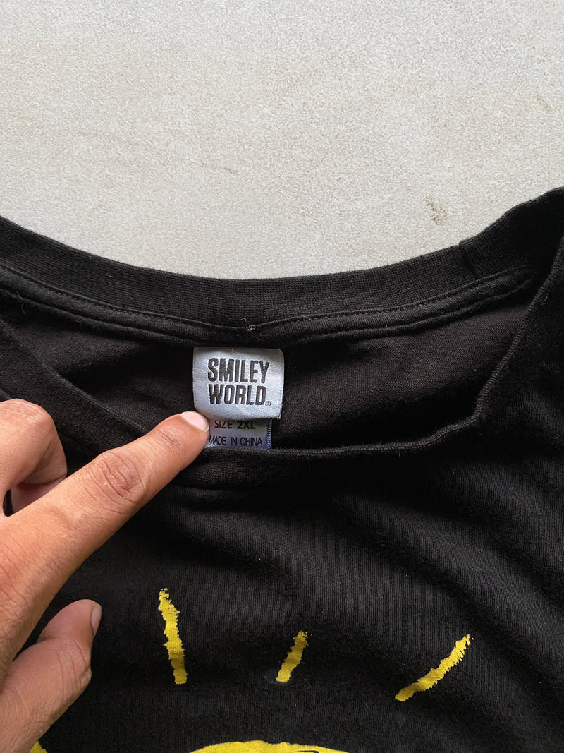 SMILEY WORLD PRINTED TEE - L