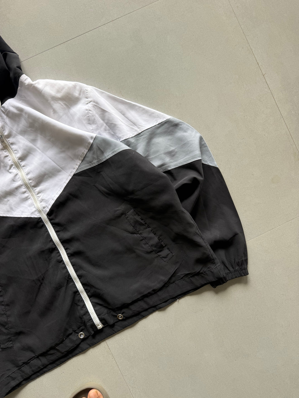 VINTAGE STYLE HOODED JACKET -