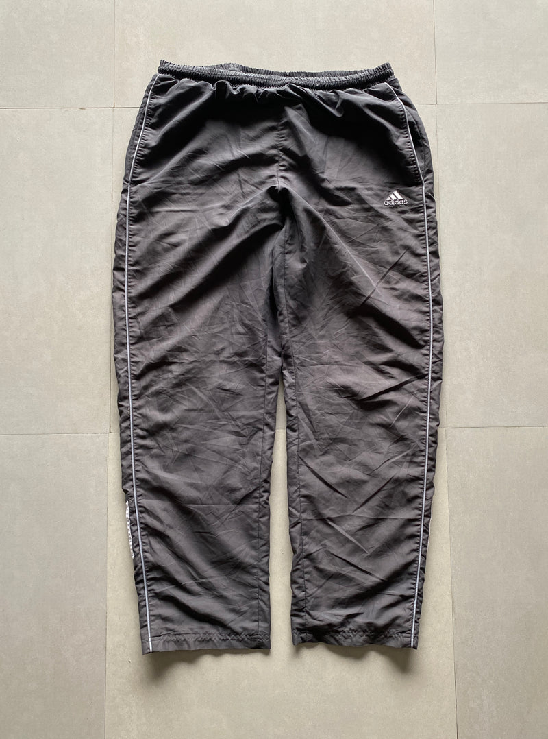 ADIDAS BAGGY TRACK PANT - L