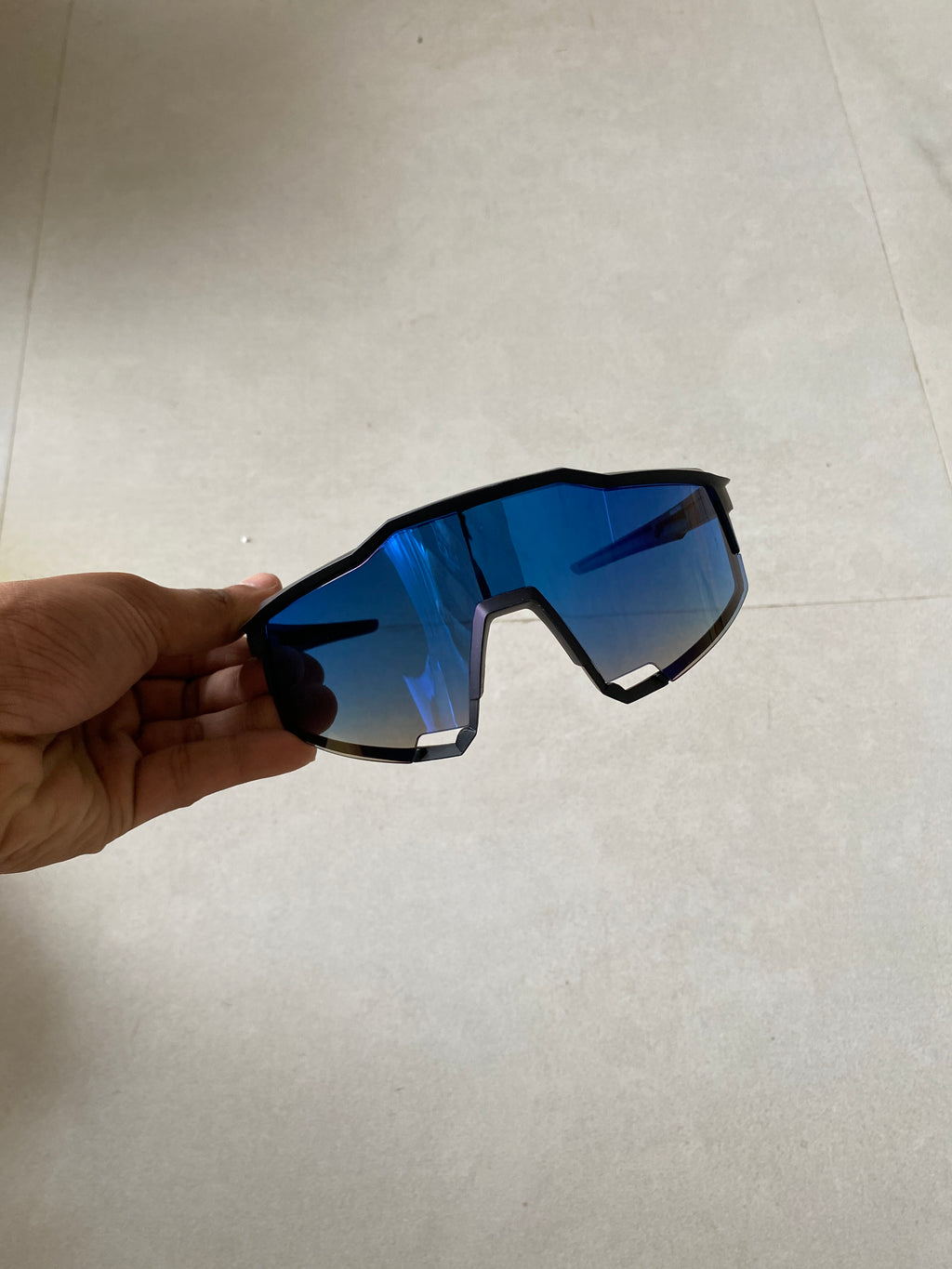 UV PROTECTED SPORTS GOGGLES