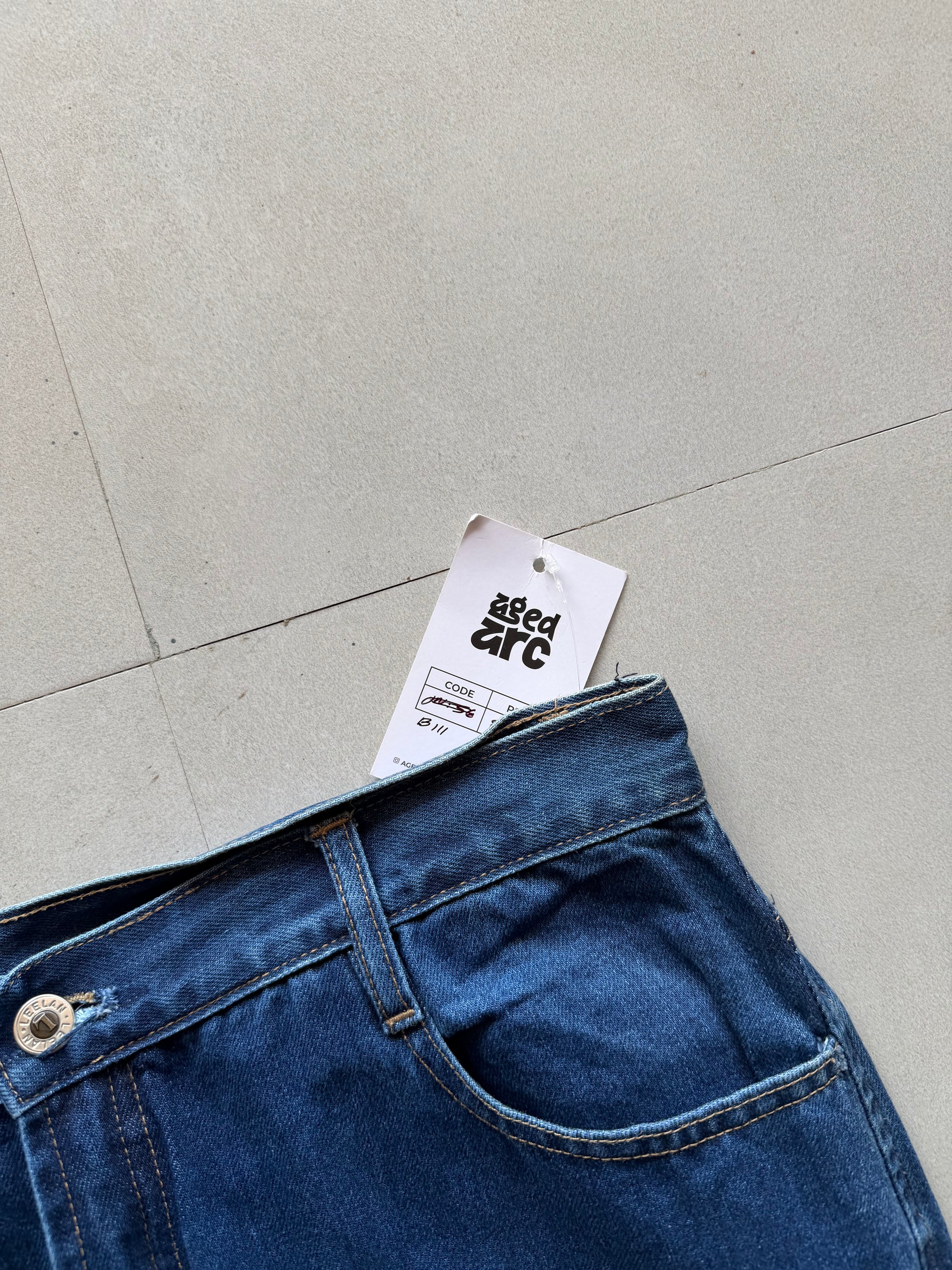 B111 BOOTCUT DENIM - M