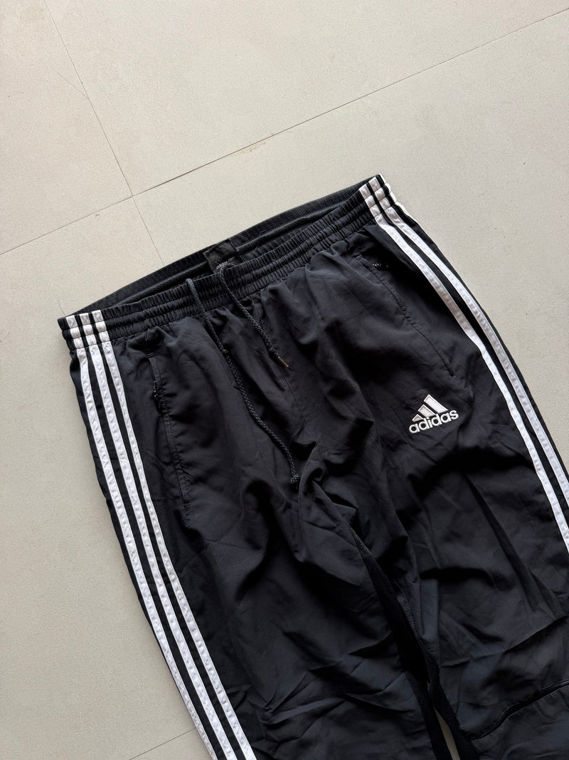ADIDAS STRIPED TYRACK PANT28 - M