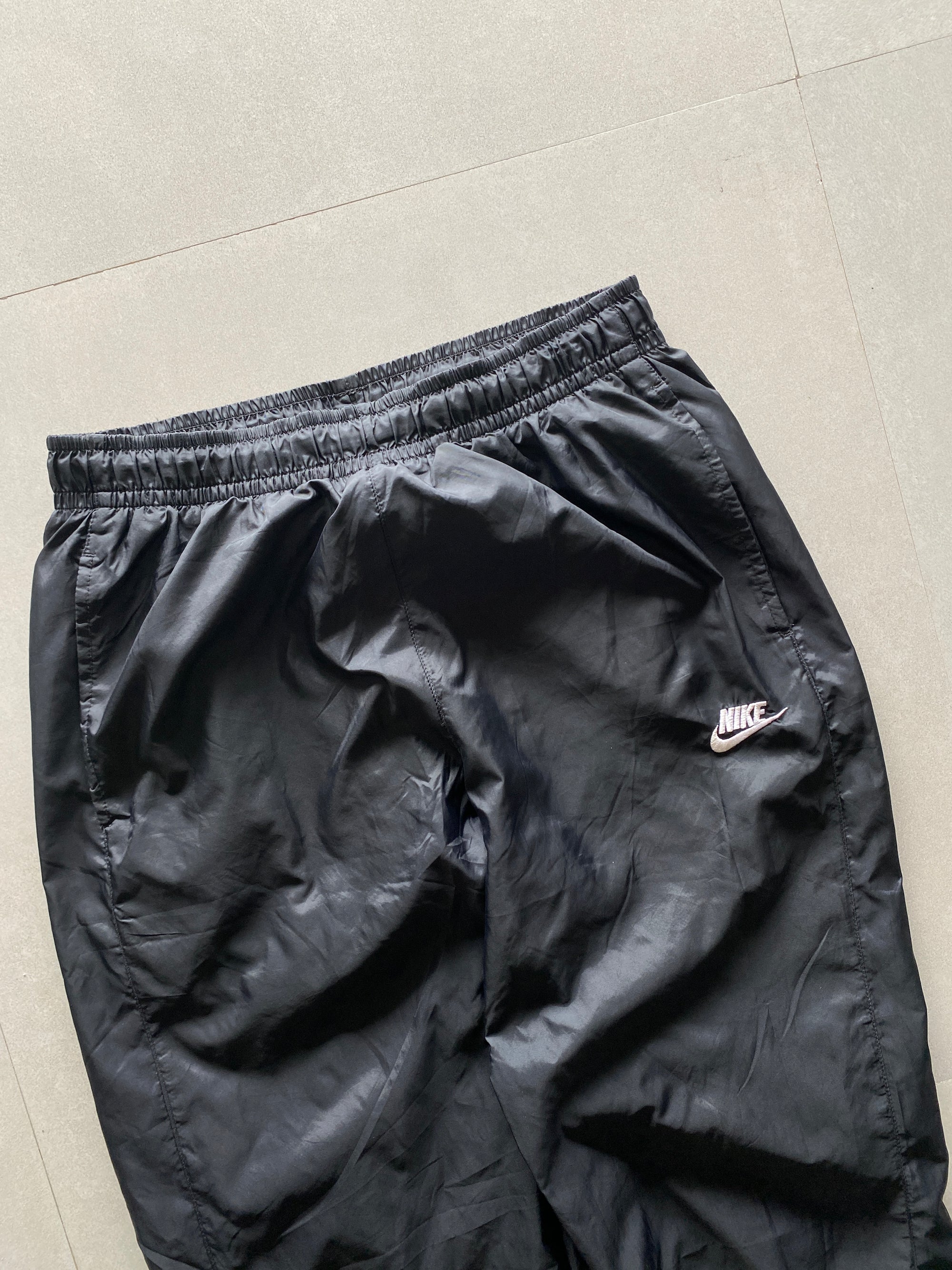 NIKE JOGGER TRACK PANT - M