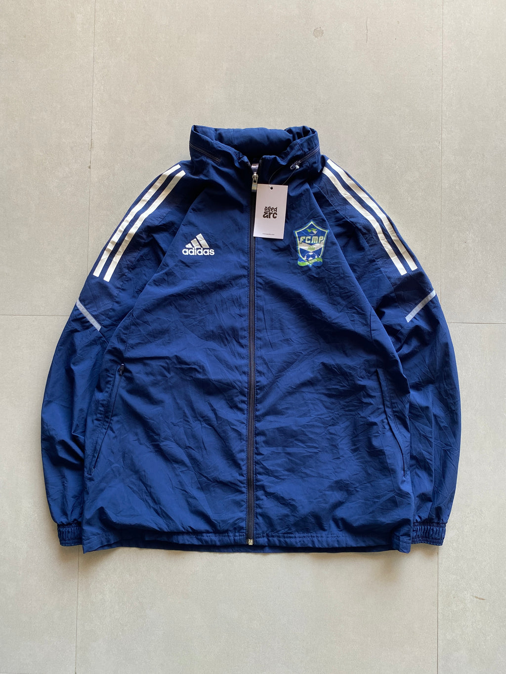 ADIDAS JACKET - M