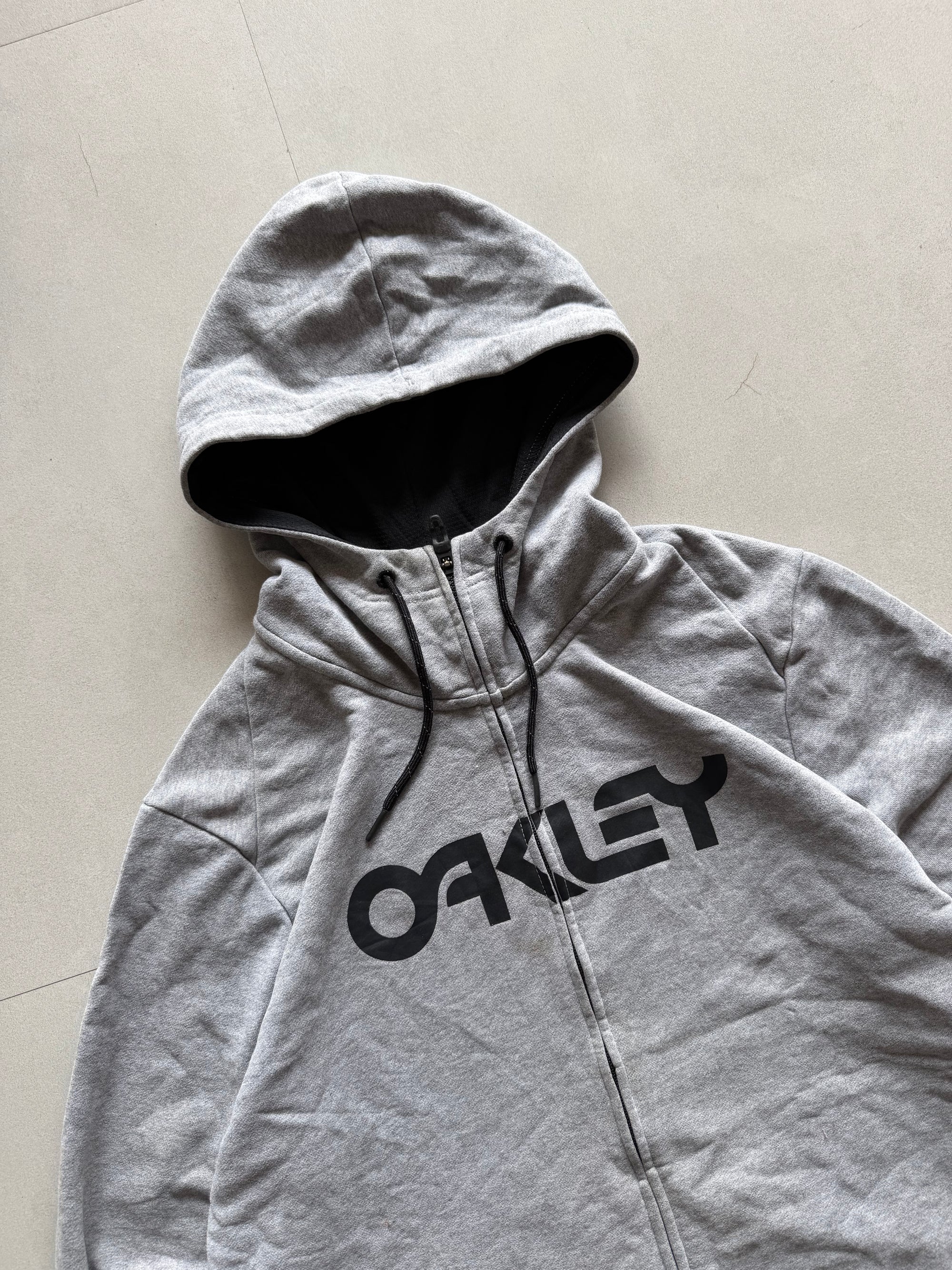 OAKLEY SPELL OUT ZIPPER HOODIE - L