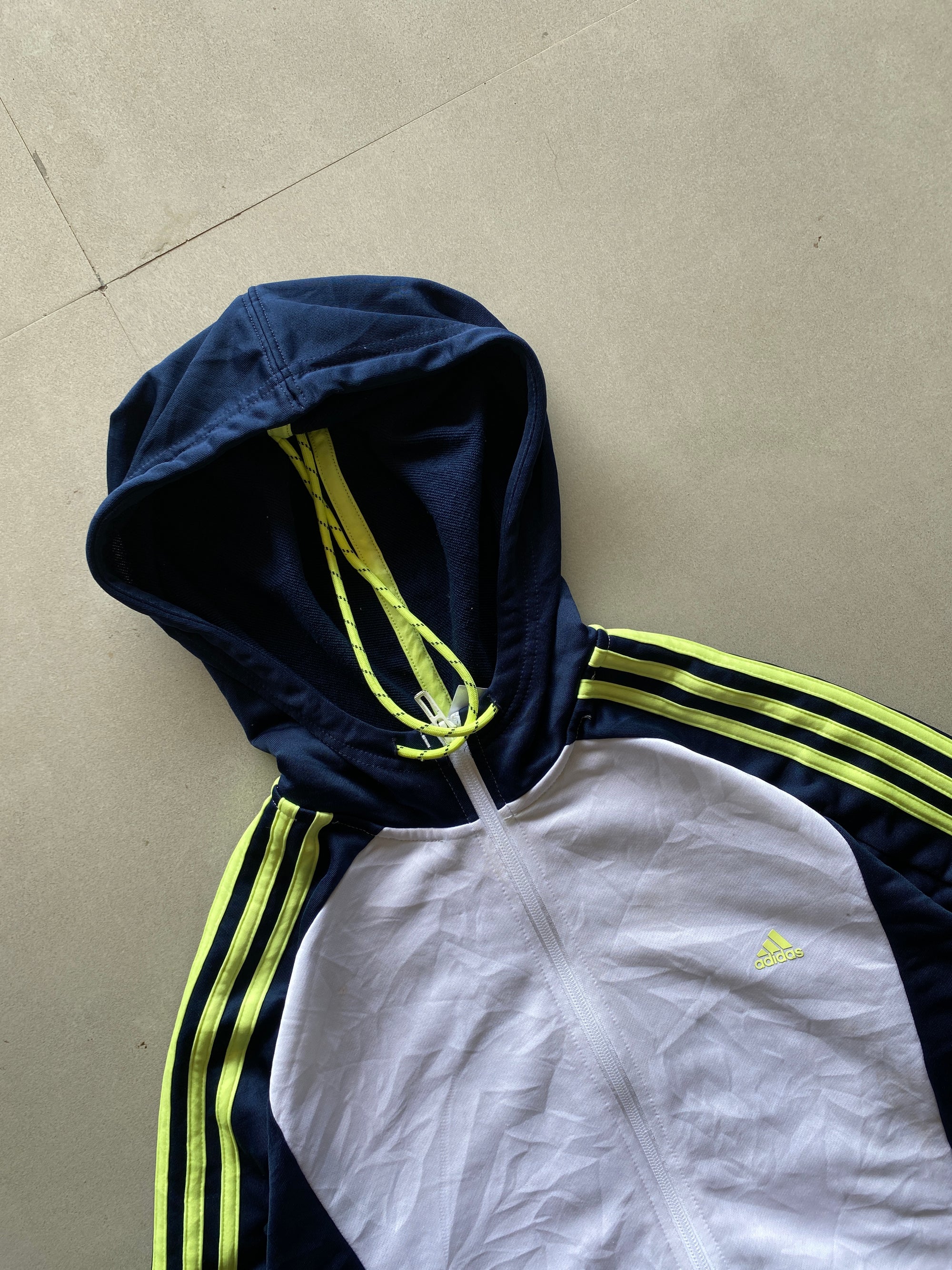 ADIDAS STRIPED HOODED JACKET - M