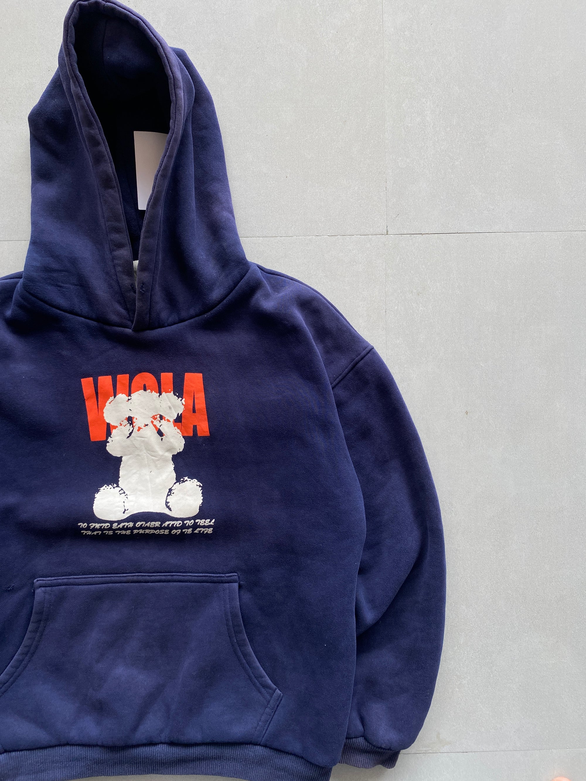 GRAPHIC HOODIE - M