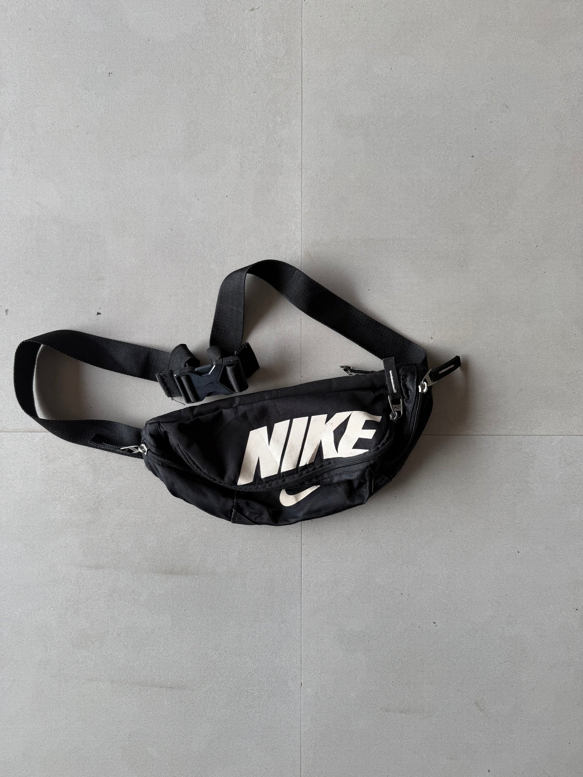 NIKE FANNY PACK
