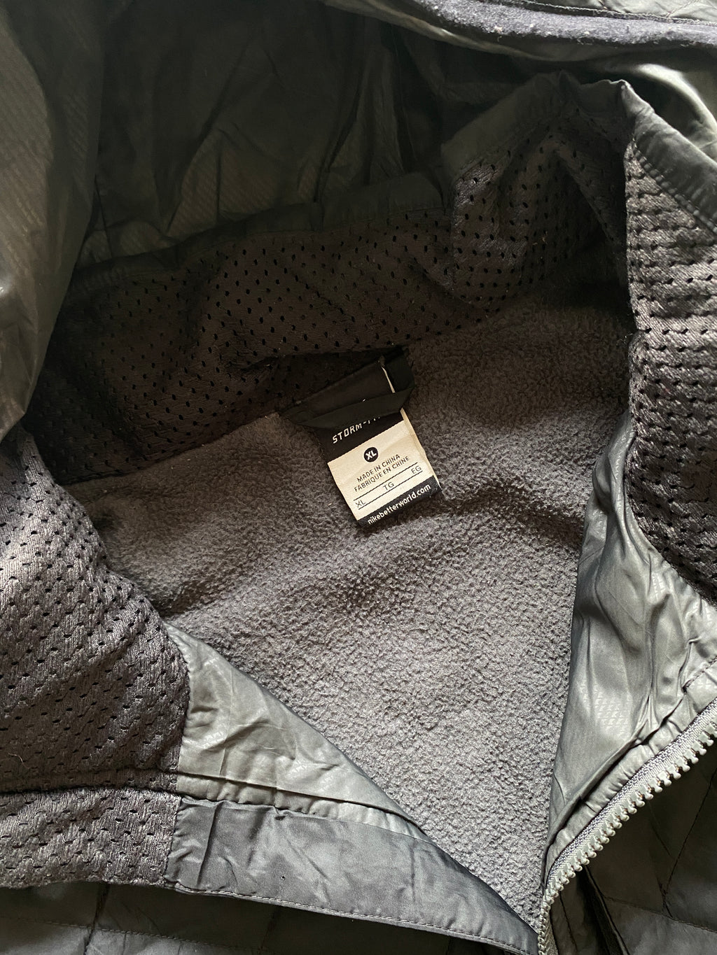 NIKE LIGHT WEIGHT PADDED JACKET - XL