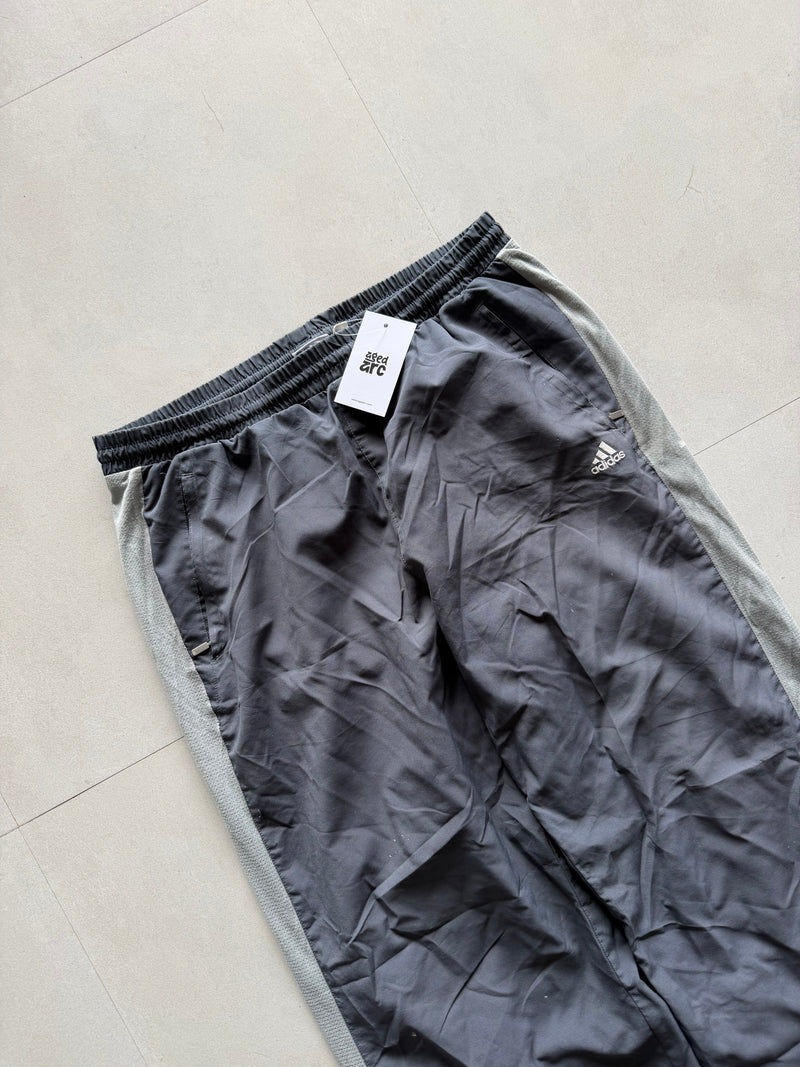 ADIDAS BAGGY STRIPED TRACK PANT146 - L