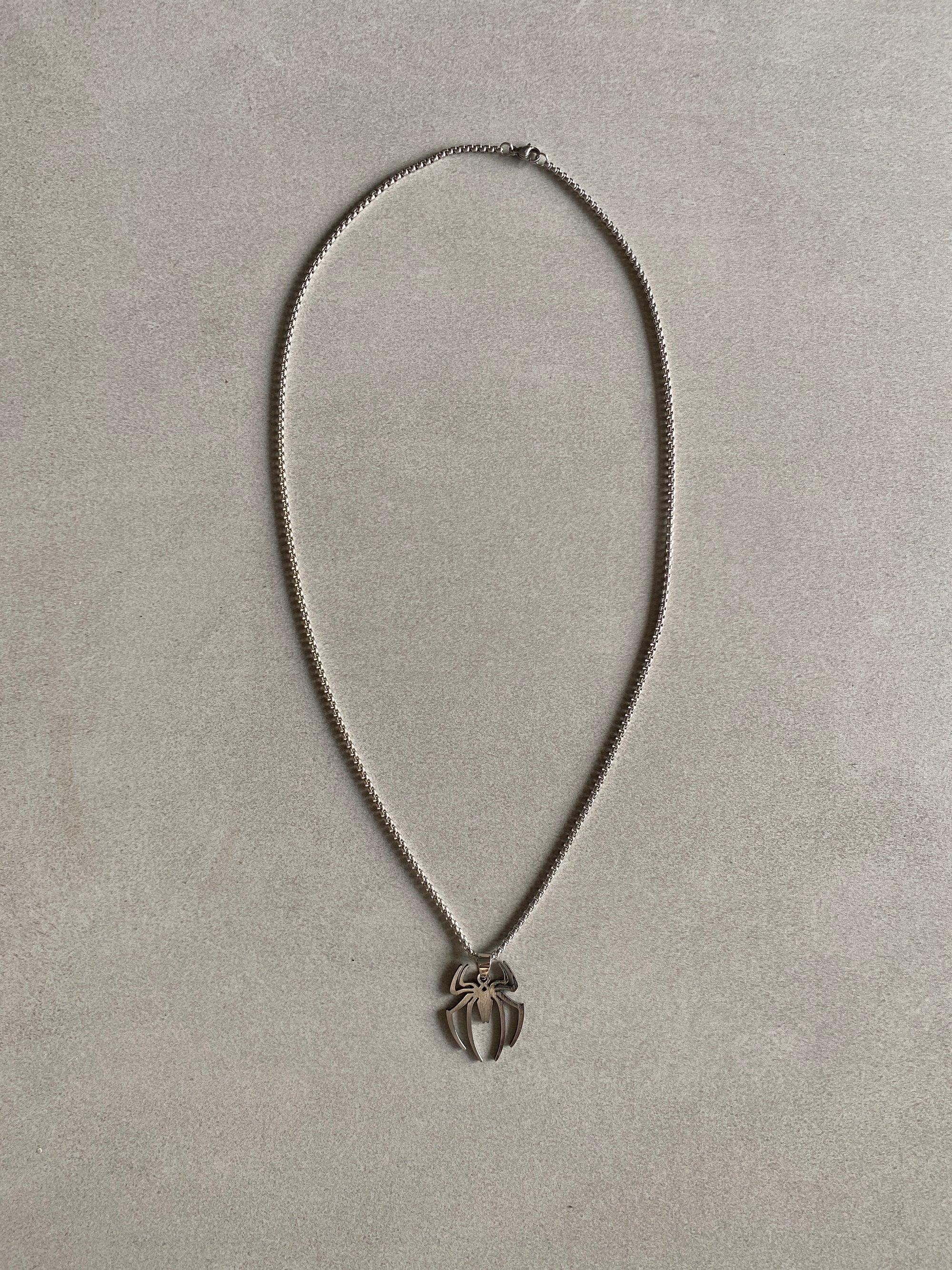 SPIDER PENDANT CHAIN