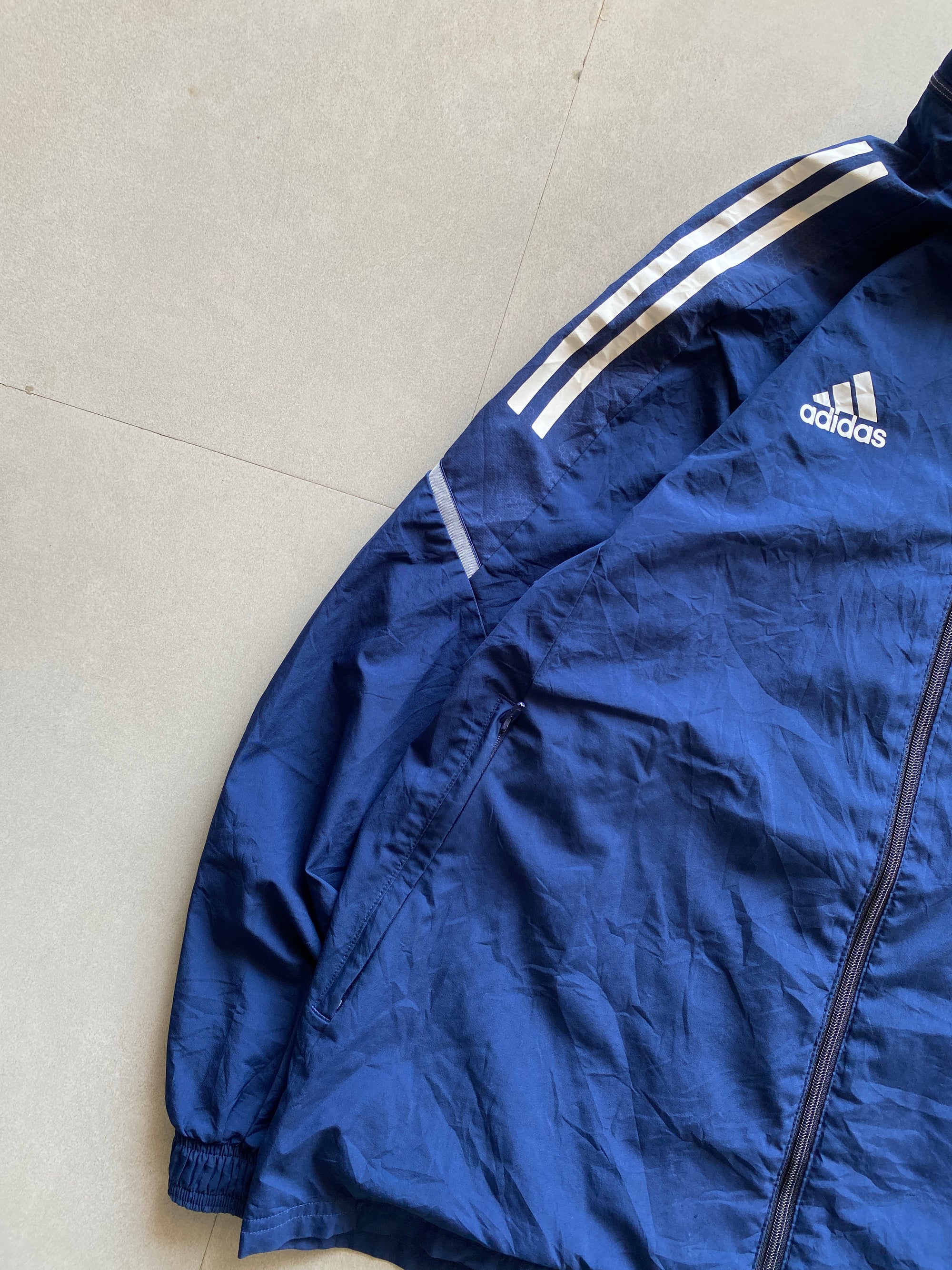 ADIDAS JACKET - M