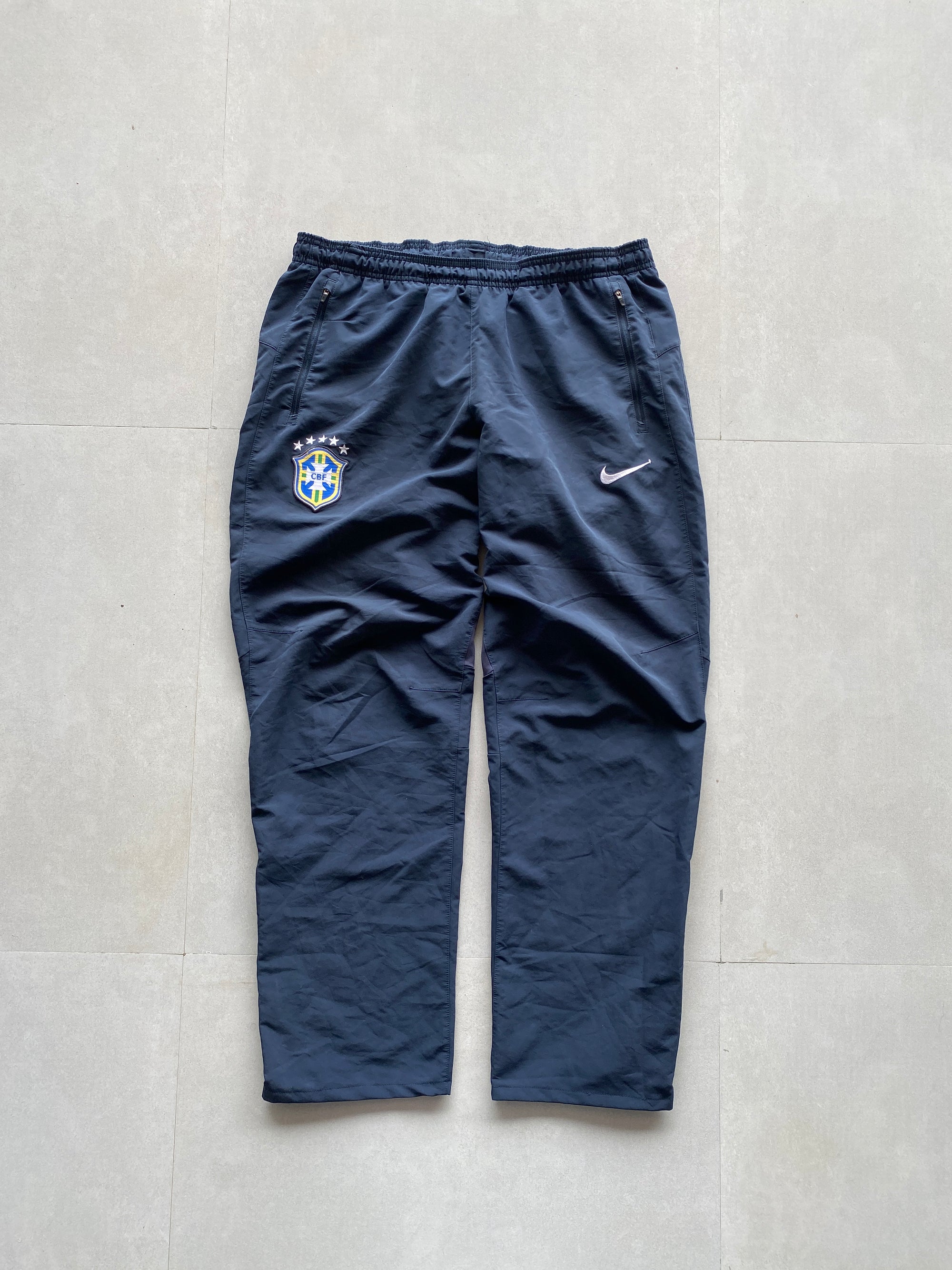 NIKE BRAZIL TRACK PANT - L