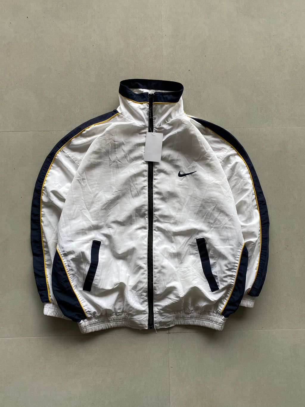 VINTAGE NIKE JACKET - M