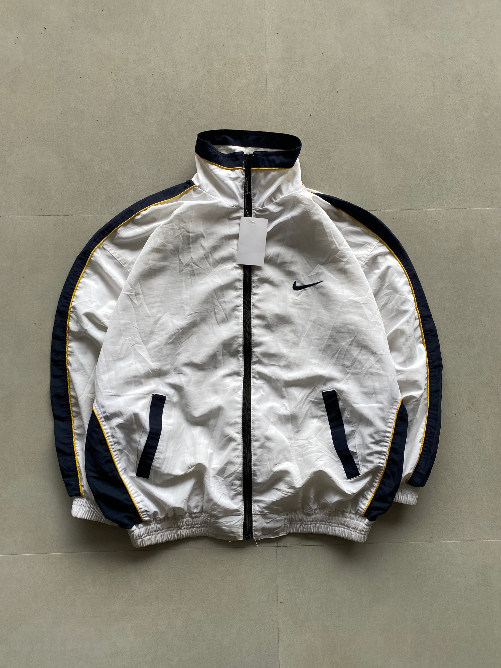 VINTAGE NIKE JACKET - M