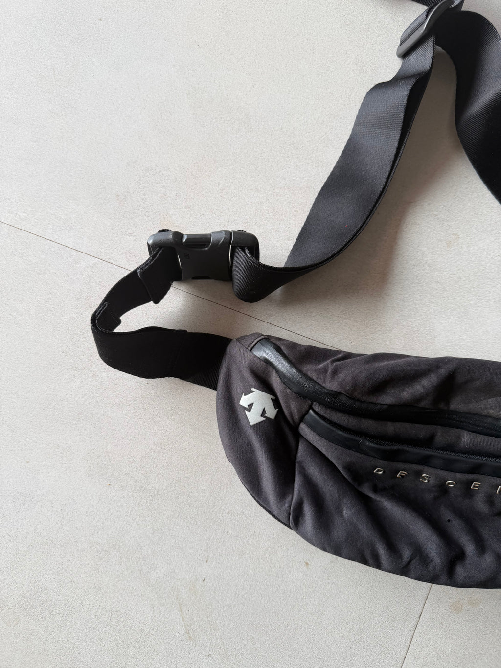 DESCENTE FANNY PACK