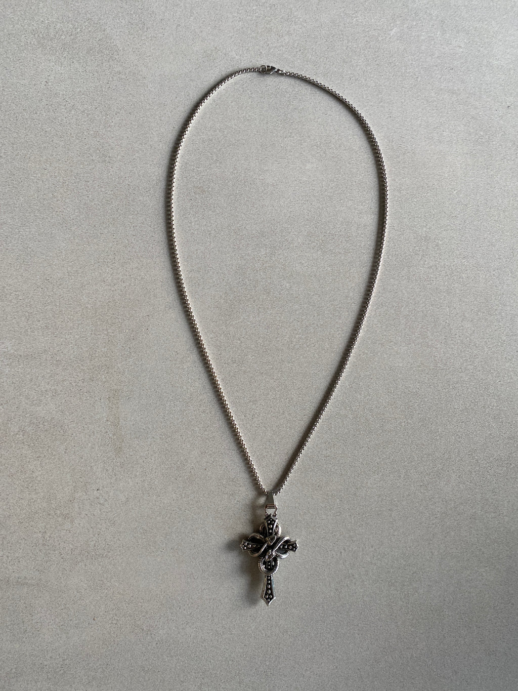 COBRA CEOSS PENDANT CHAIN