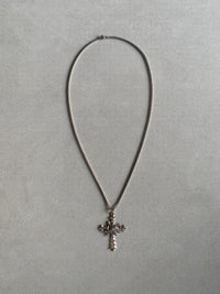 ROSE CROSS PENDANT CHAIN