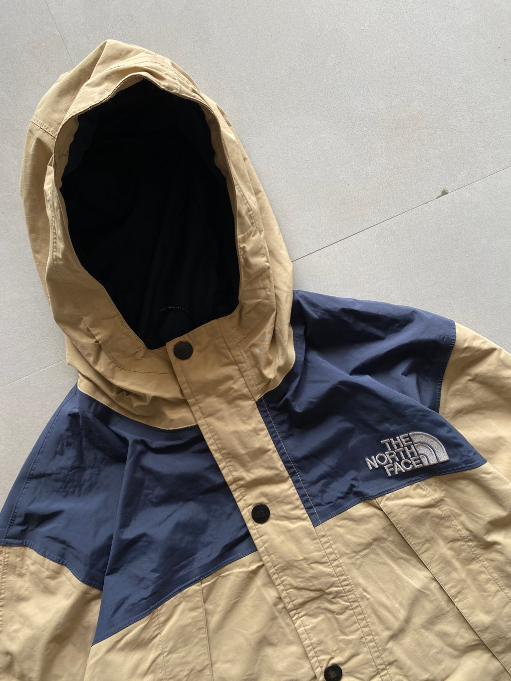 THE NORTH FACE HYVENT JACKET - L