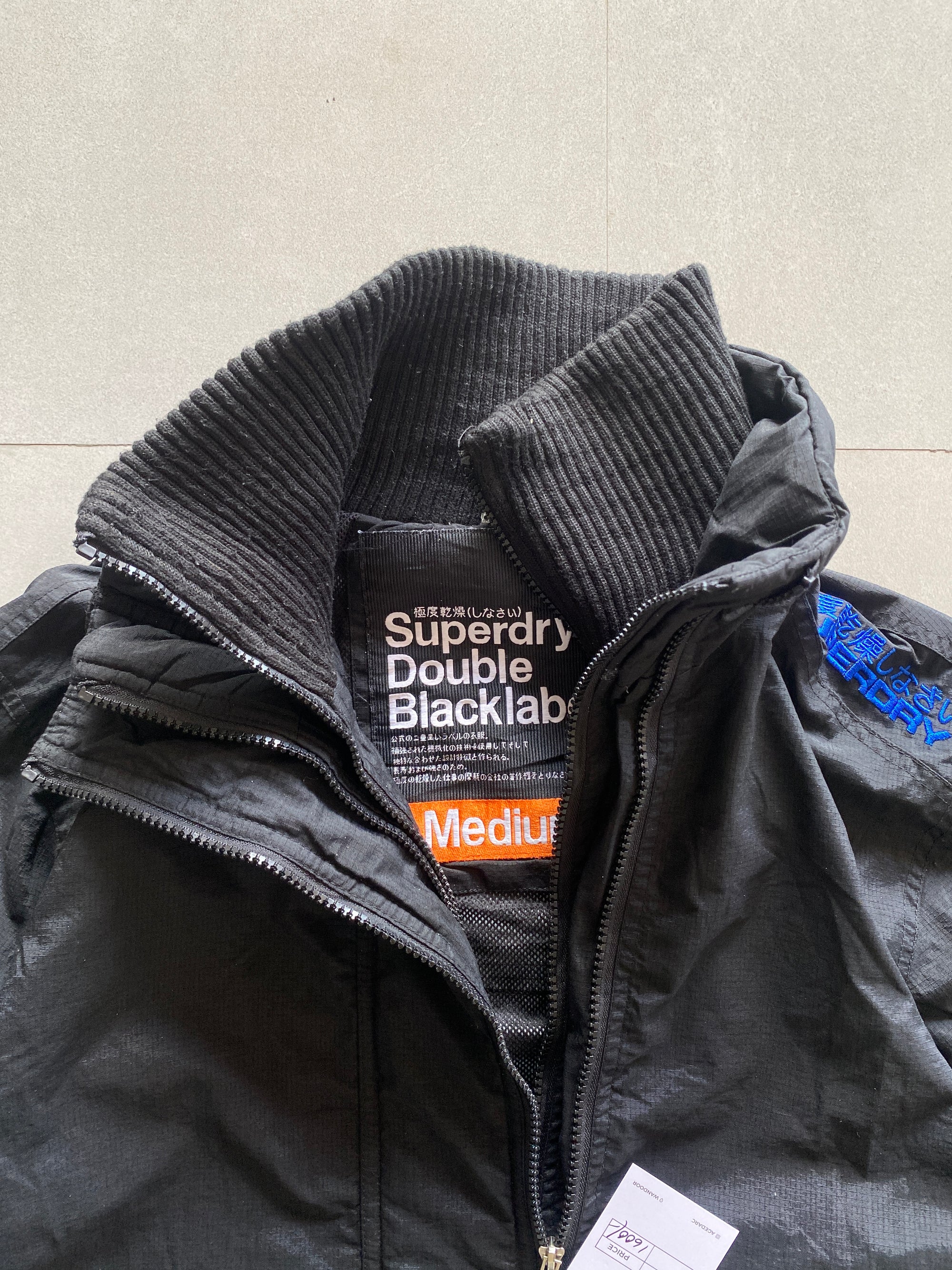 SUPERDRY JACKET - M