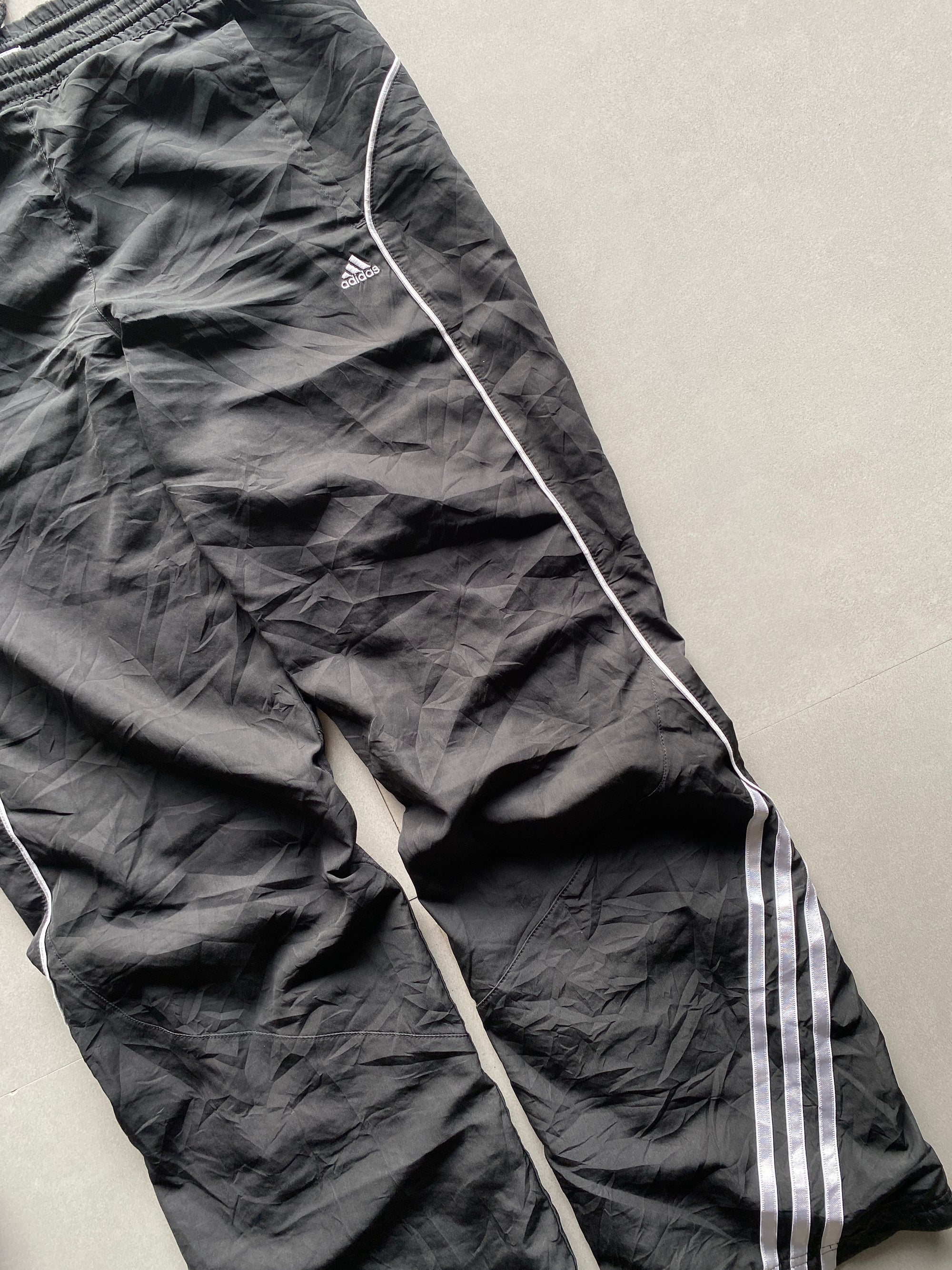 ADIDAS STRIPED TRACK - M