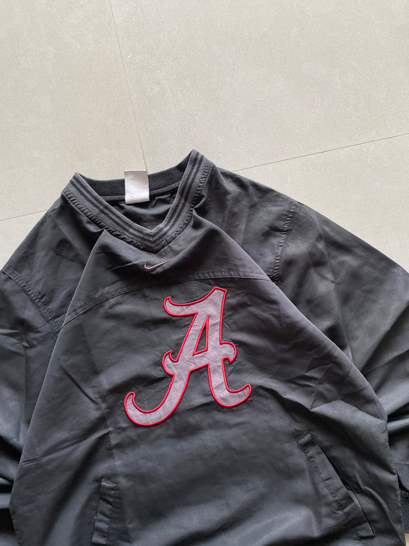 NIKE CENTER SWOOSH PULL OVER - S