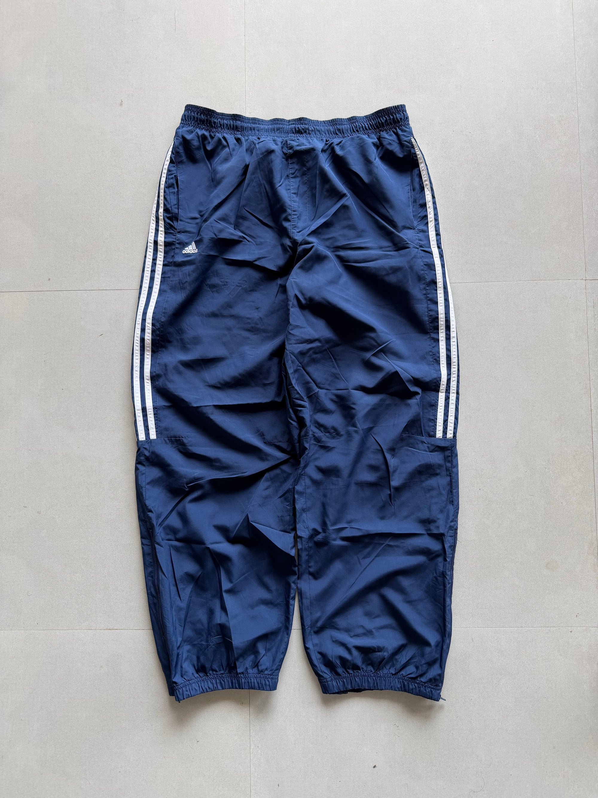 ADIDAS STRIPED TRACK PANT21 - M