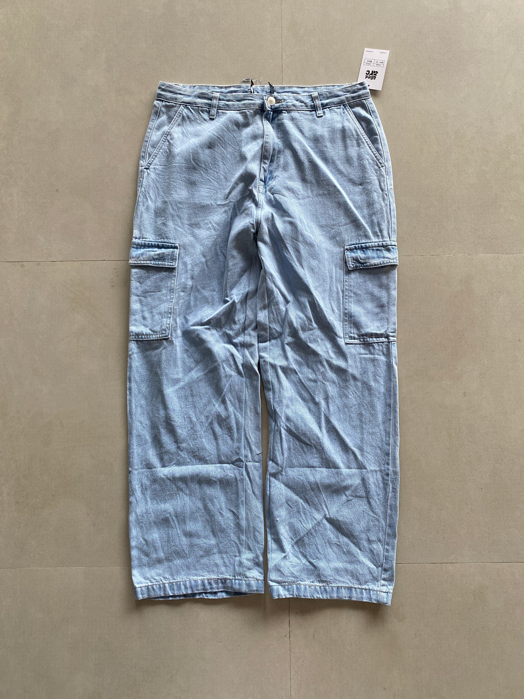 MULTI POCKET BAGGY DENIM - M