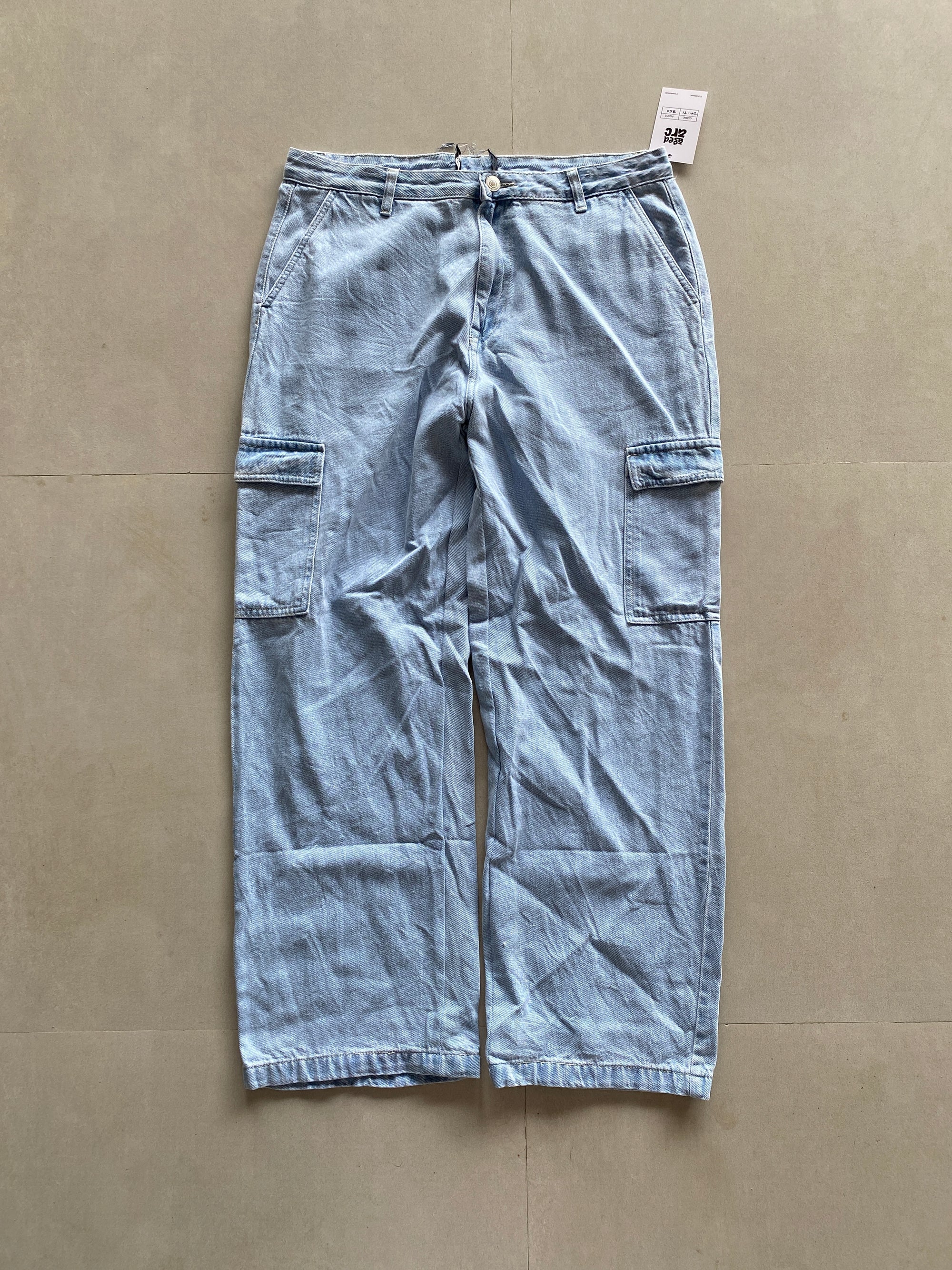 MULTI POCKET BAGGY DENIM - M