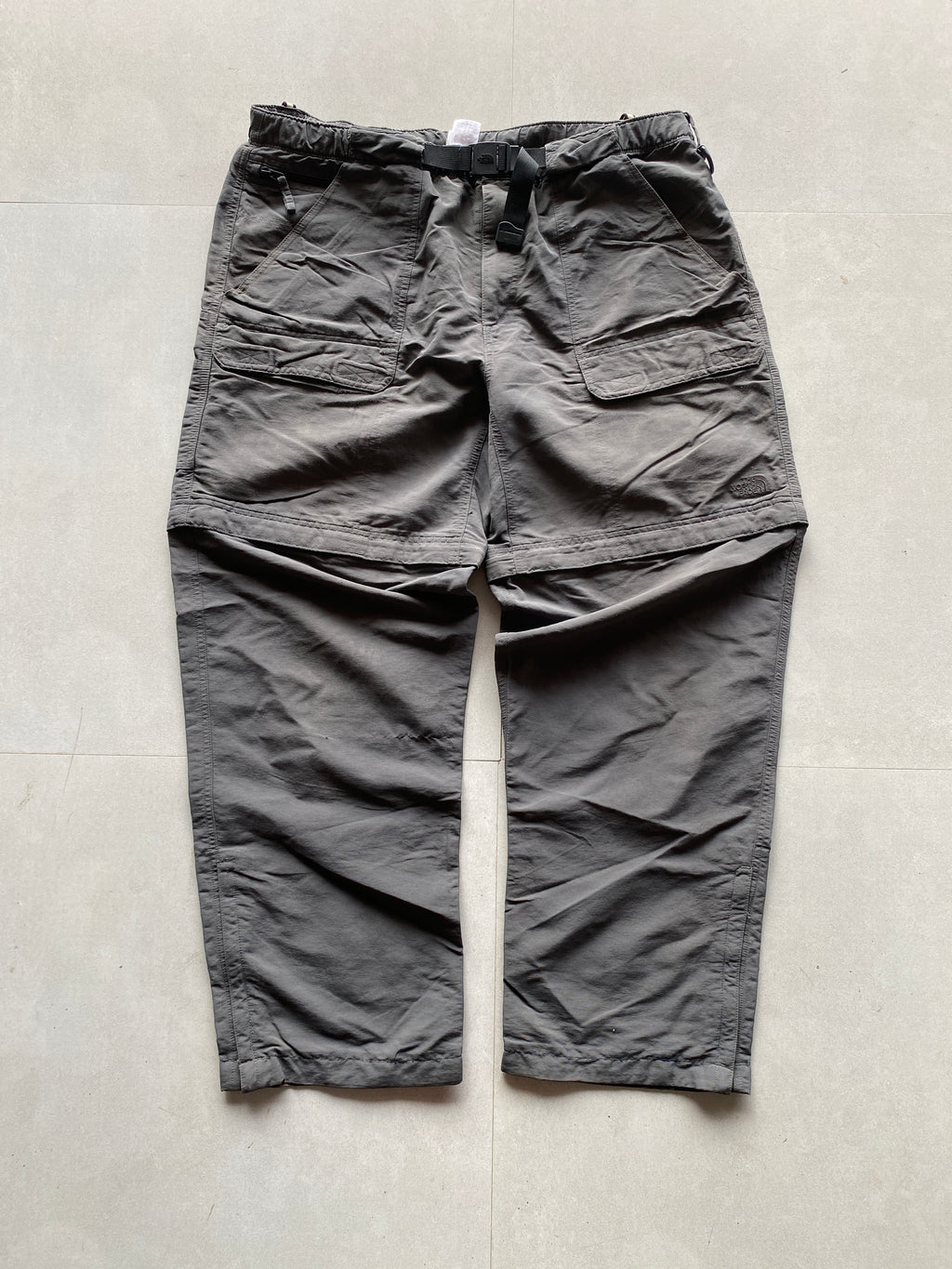 THE NORTH FACE CONVERTIBLE PANTS -