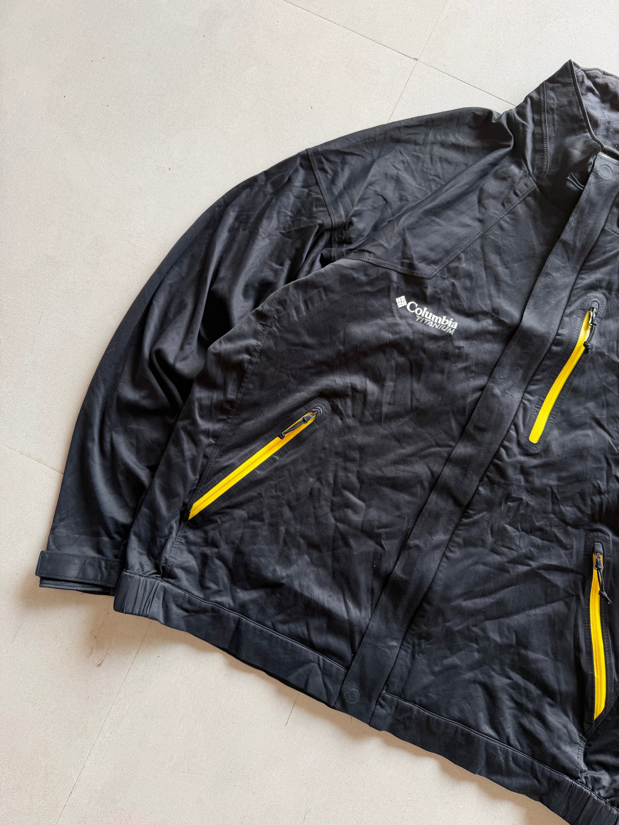 COLUMBIA TREKKING JACKET - XL
