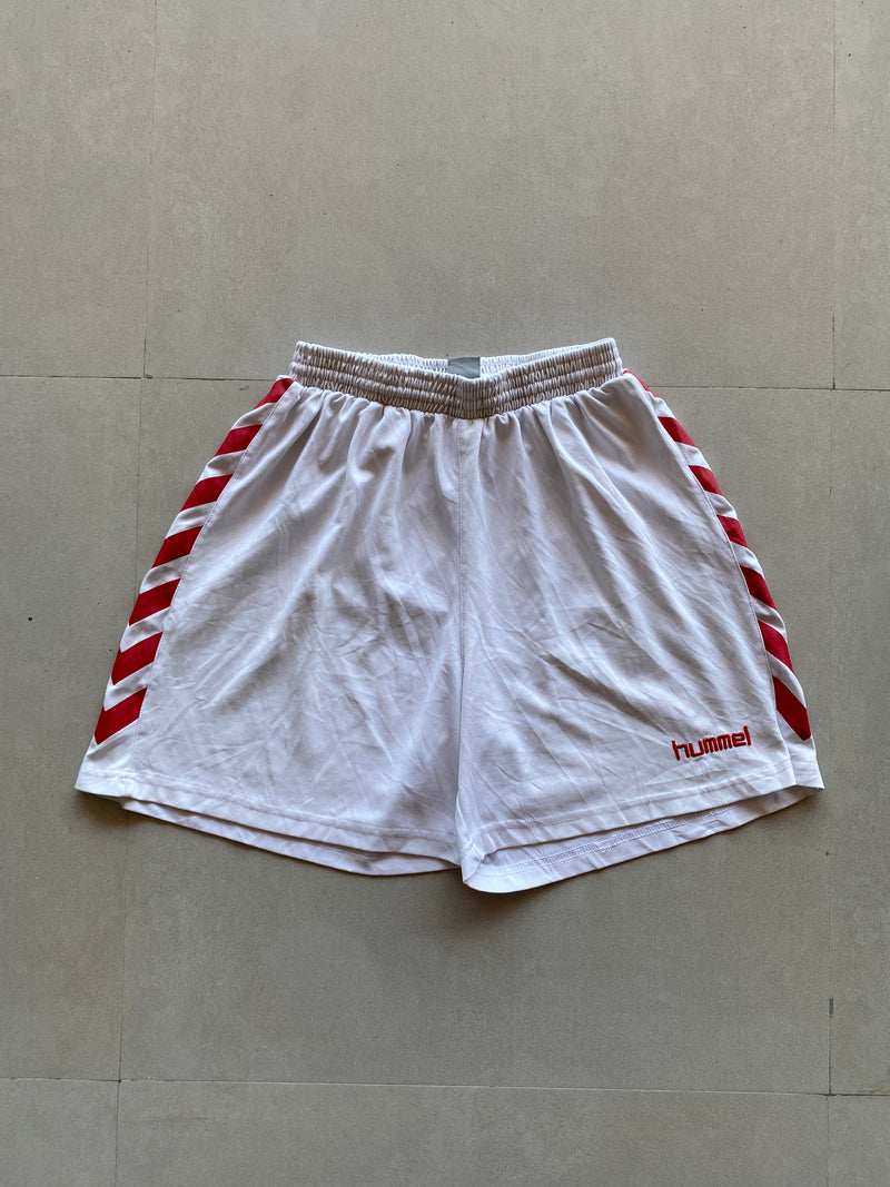 VINTAGE HUMMEL SHORTS - M