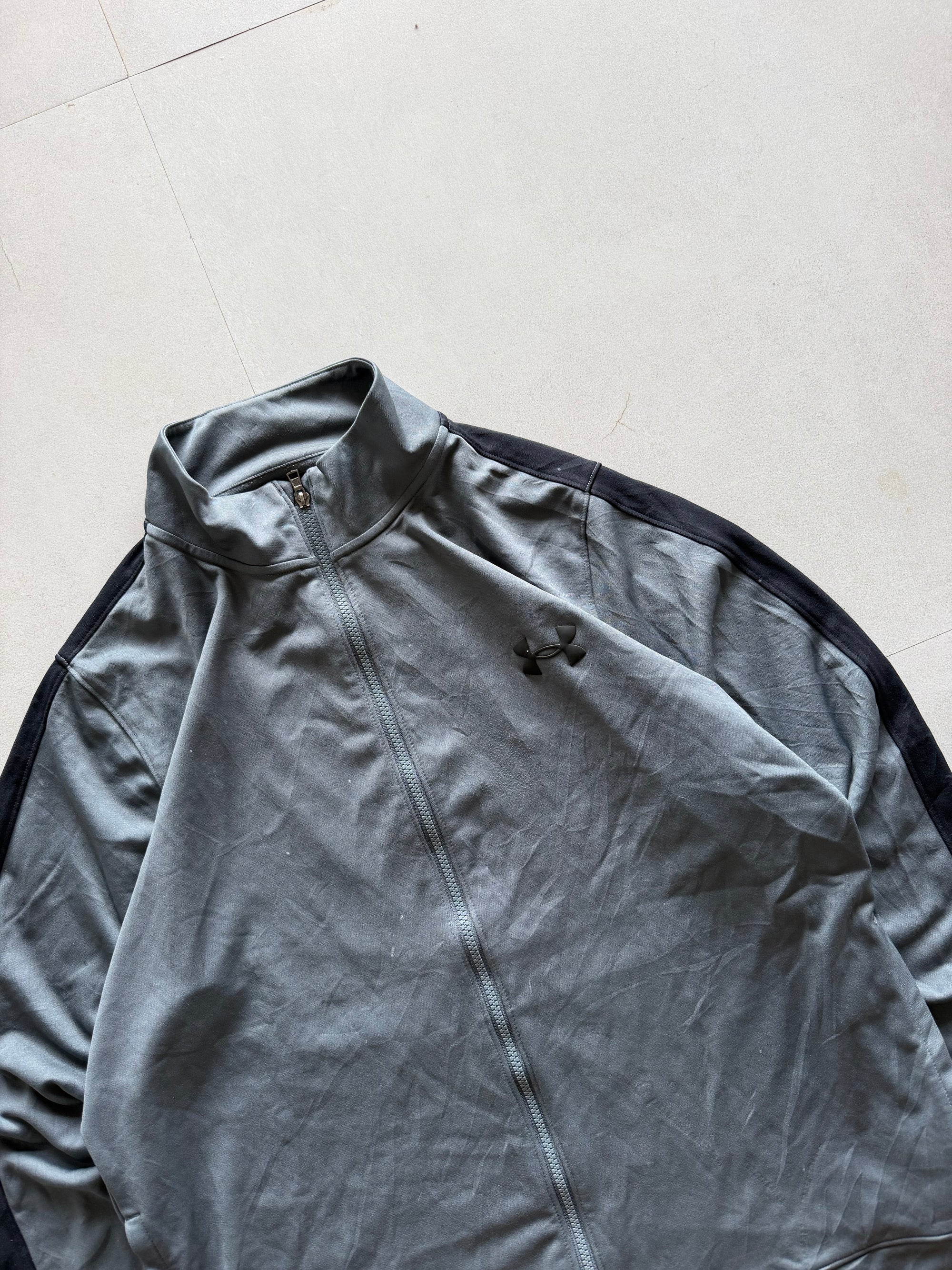 UNDER ARMOUR JACKET - XL