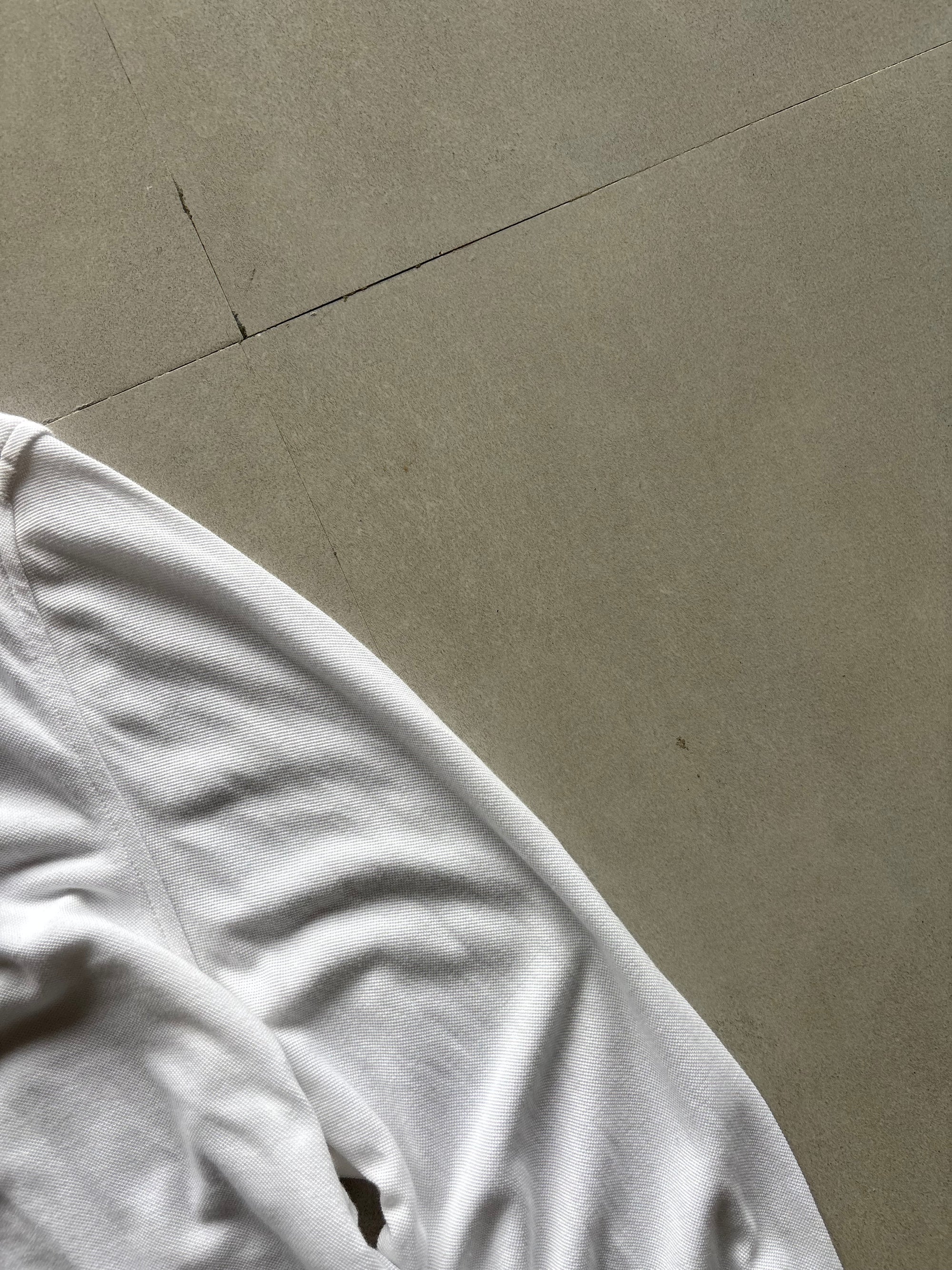 TOMMY HILFIGER SLIM FIT WHITE FORMAL SHIRT - L