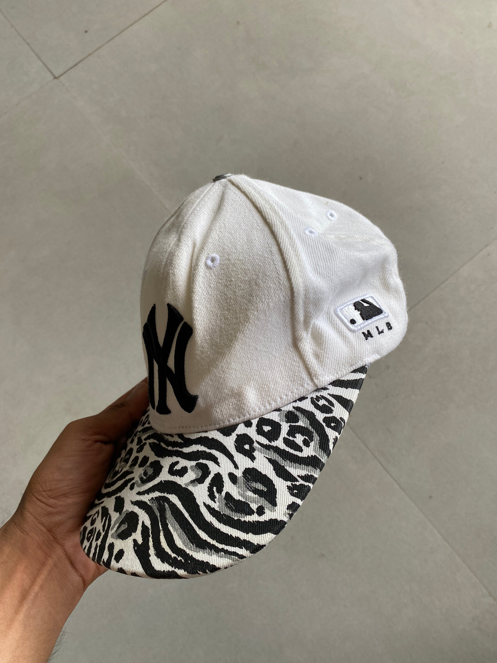 NY SNAP BACK CAP