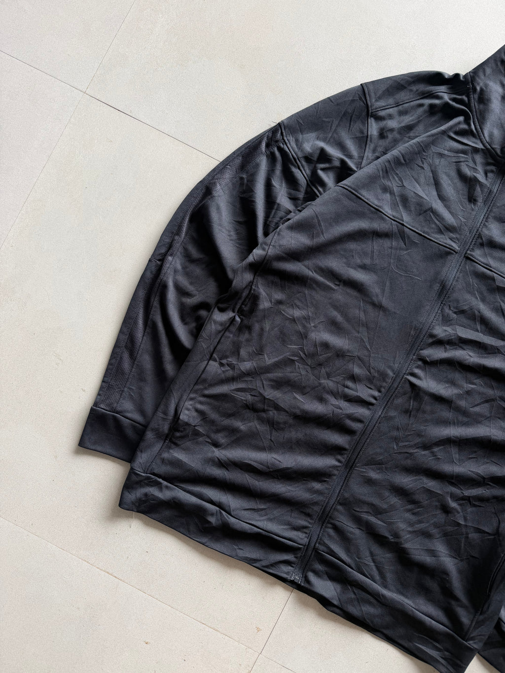 UNDER ARMOUR JACKET - XL