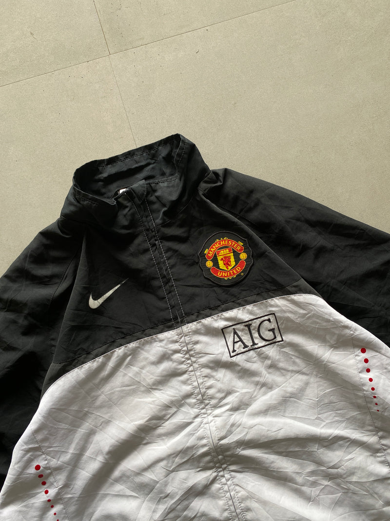 VINTAGE NIKE MANCHESTER UNITED JACKET - L
