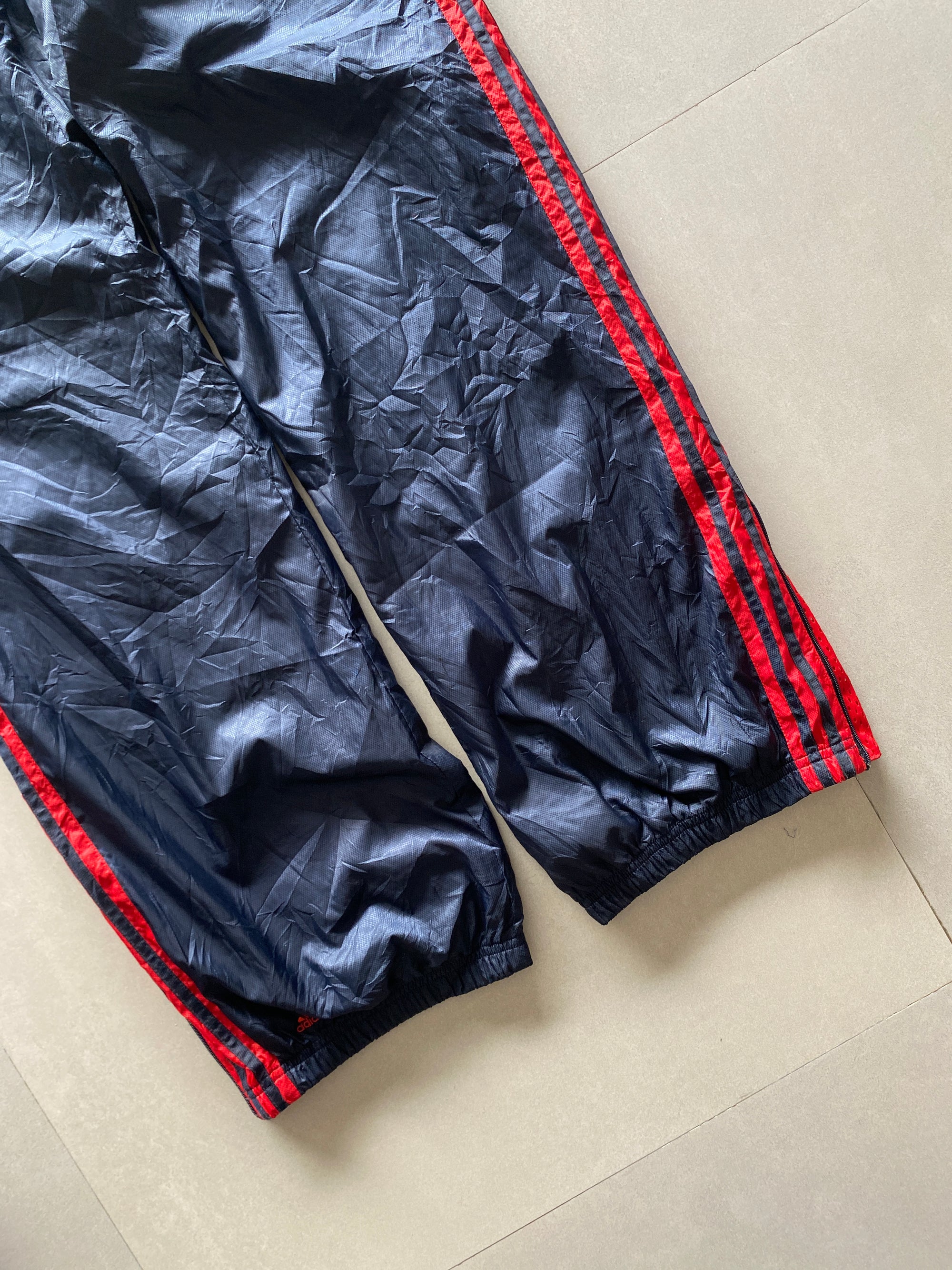 VINTAGE ADIDAS BAGGY STRIPED TRACK PANT - M