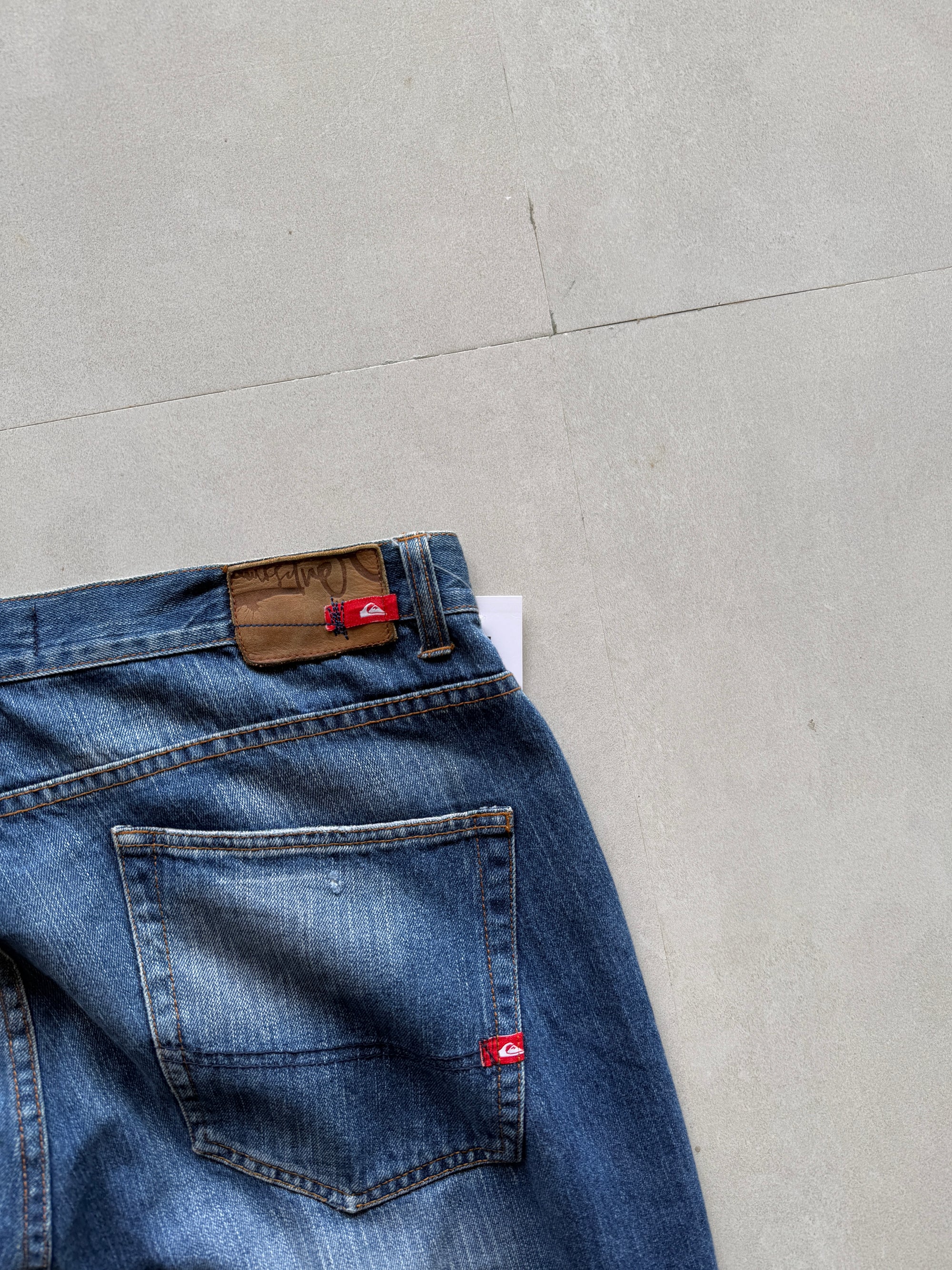 VINTAGE QUICK SILVER HEAVY WEIGHT DENIM - XL