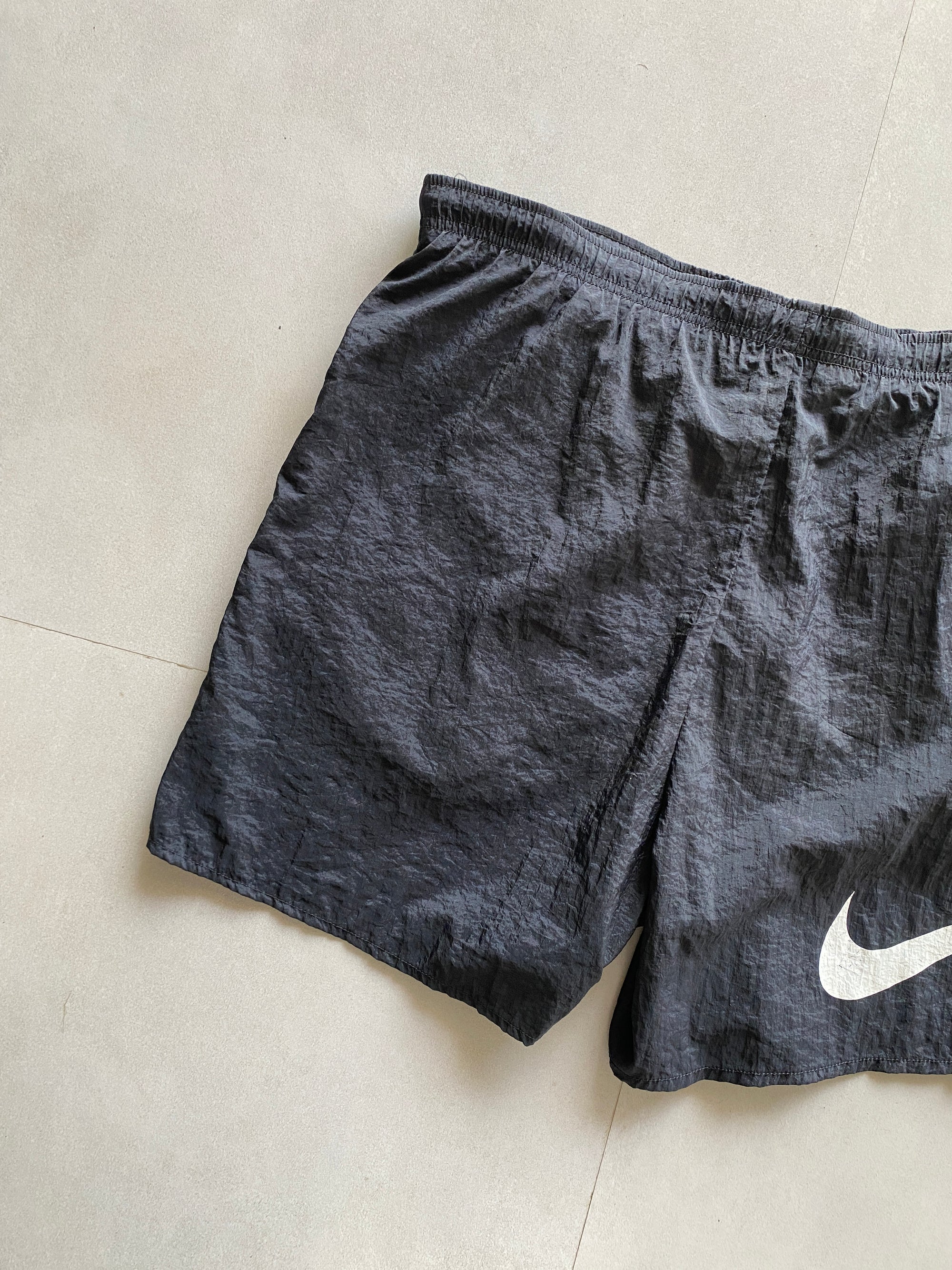 90s NIKE SHORTS - XL