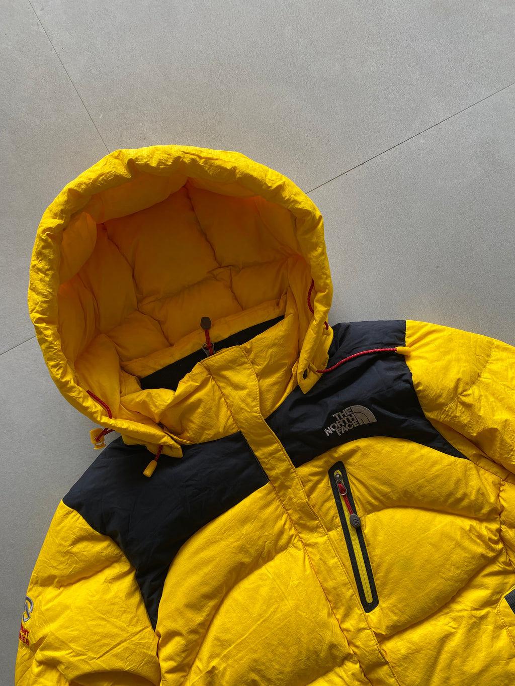 THE NORTH FACE SUMMIT SERIES HYVENT 800 PUFFER JACKET - S