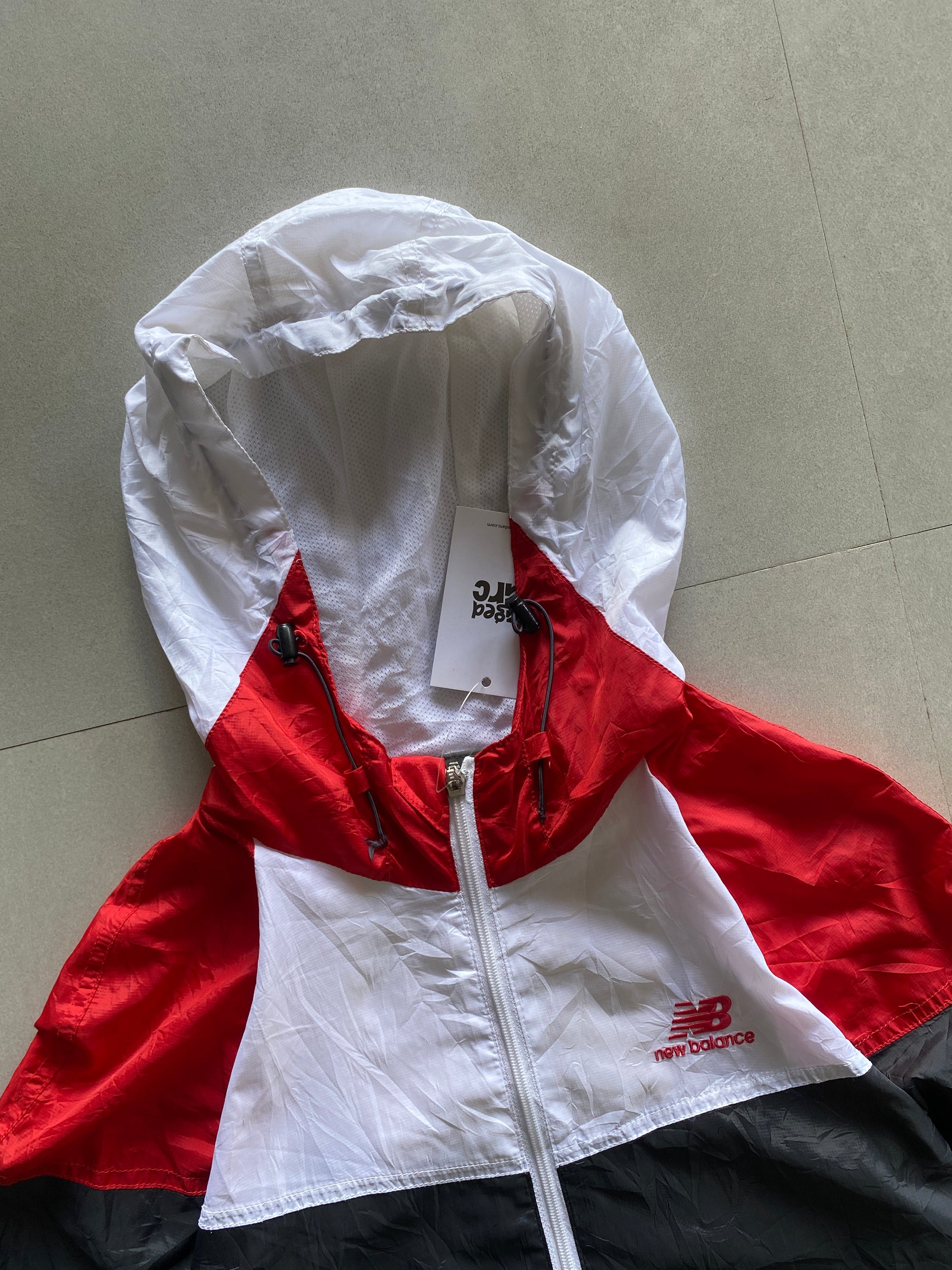 NEW BALANCE HOODED JACKET - M