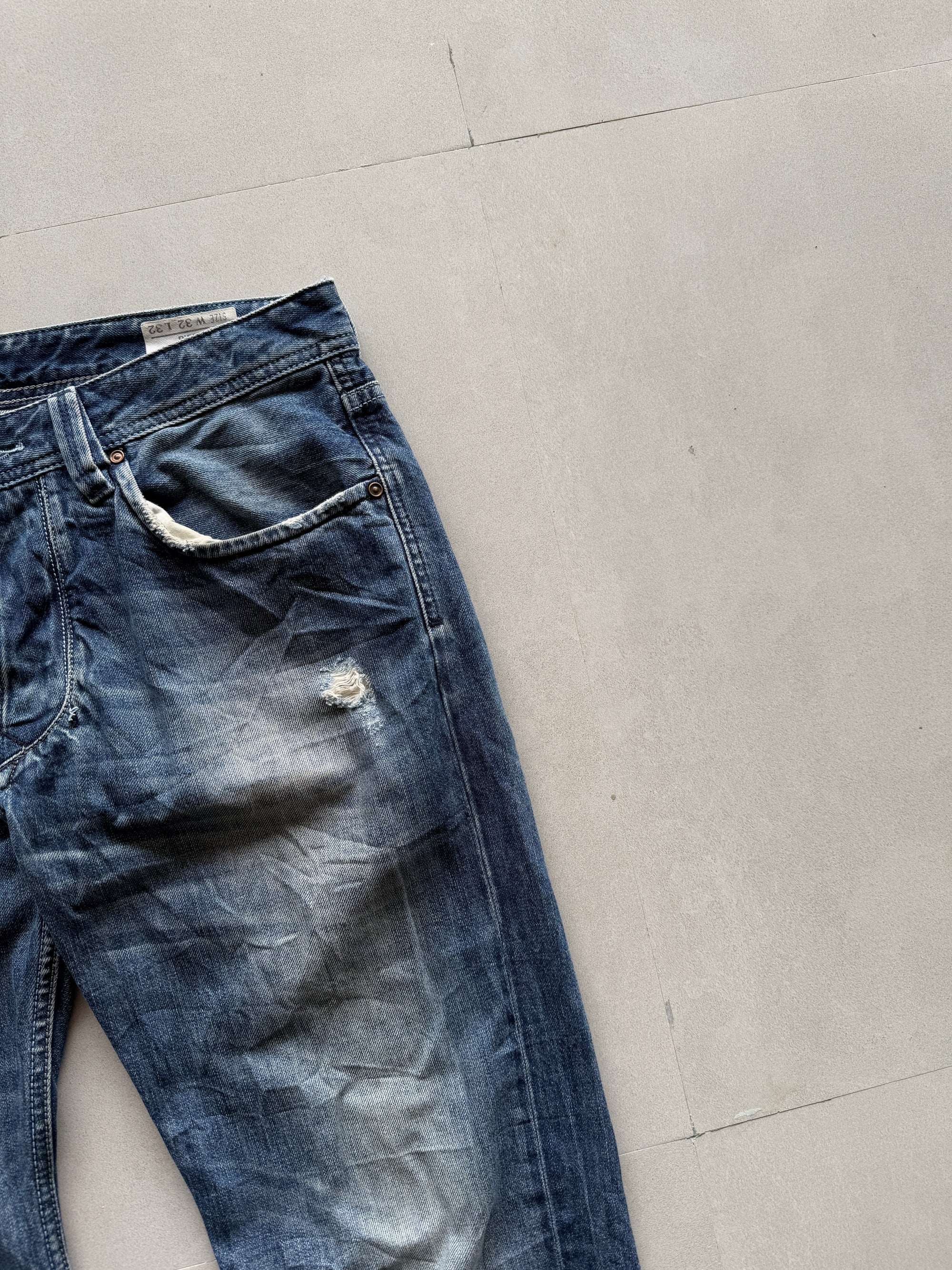 DIESEL INDUSTRY SCRATCHED HEAVY DENIM - M